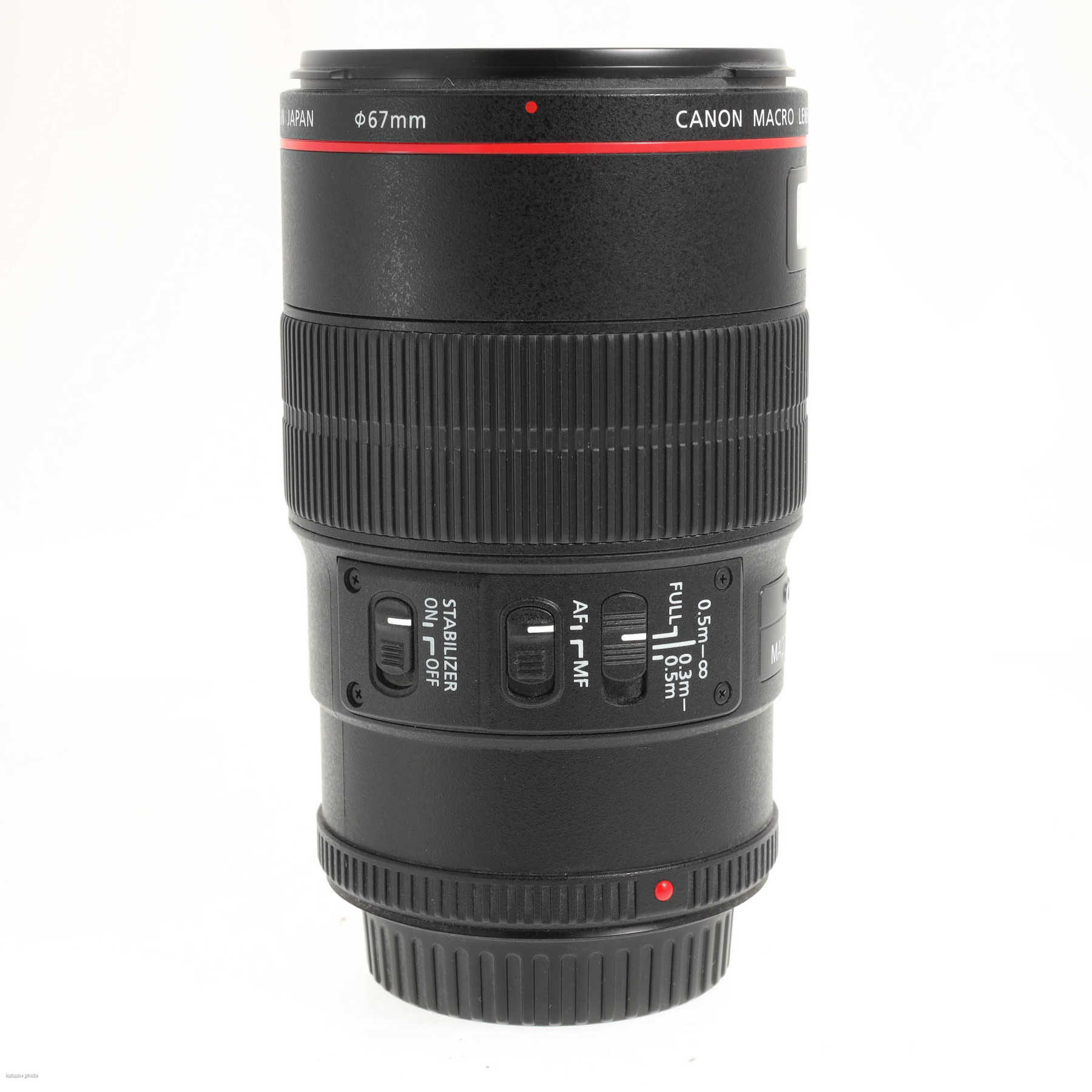 Canon EF 100mm f/2.8 L IS USM Macro Canon EF 100mm f/2.8 L IS USM Macro
