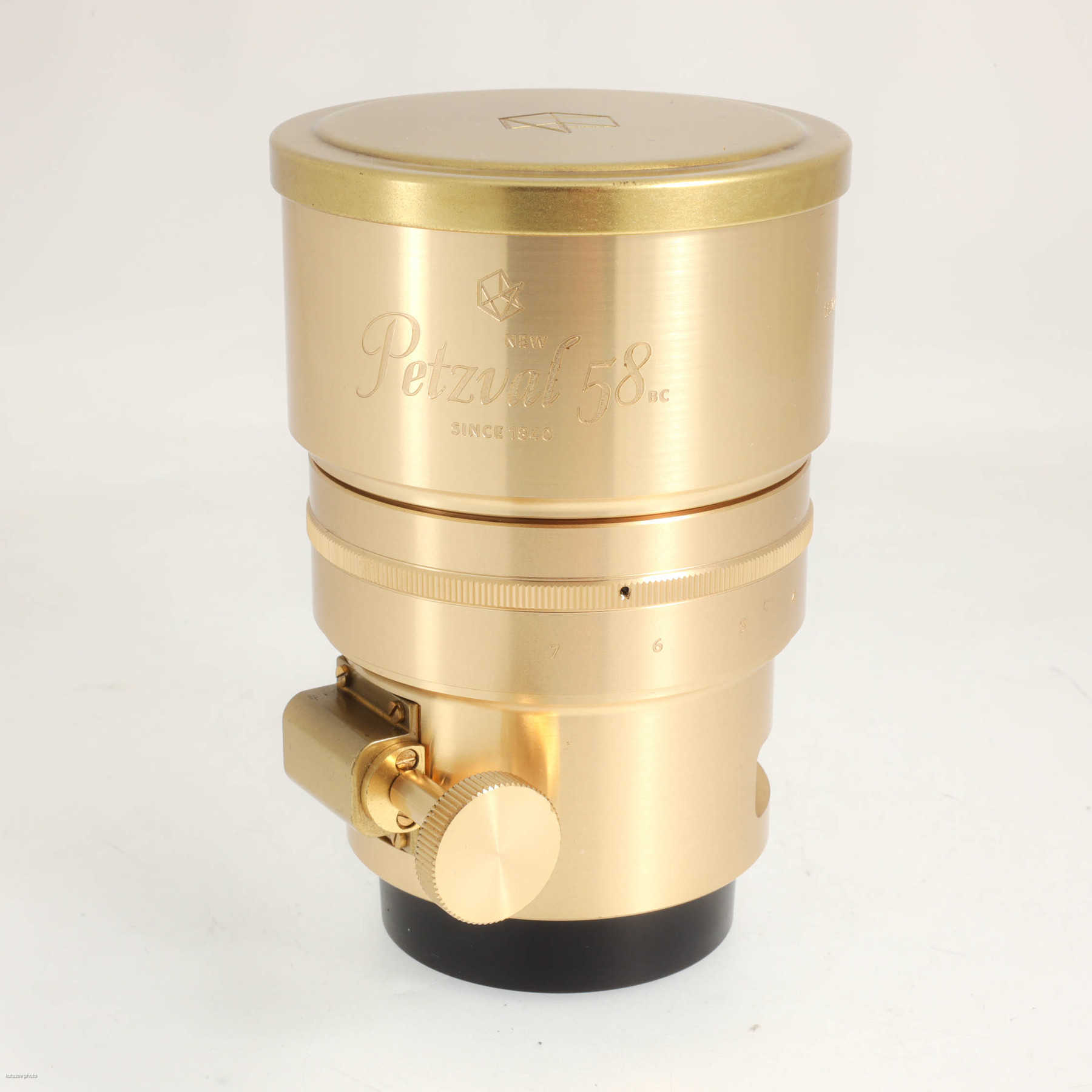 Зенит (КМЗ) 58mm f/1.9 Petzval (Nikon F) Зенит (КМЗ) 58mm f/1.9 Petzval (Nikon F)