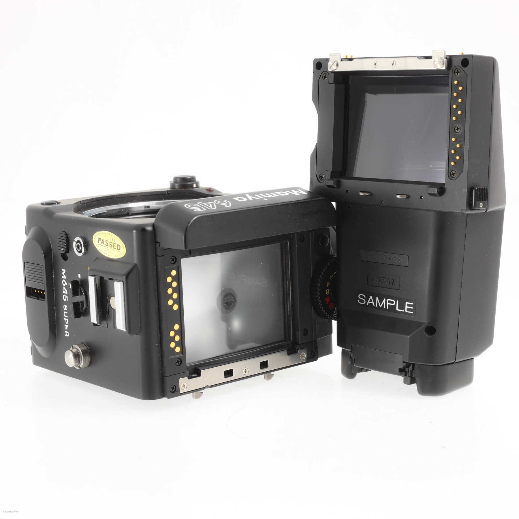 Mamiya 645 super с объективом 80mm f/2.8 Sekor C N Mamiya 645 super с объективом 80mm f/2.8 Sekor C N