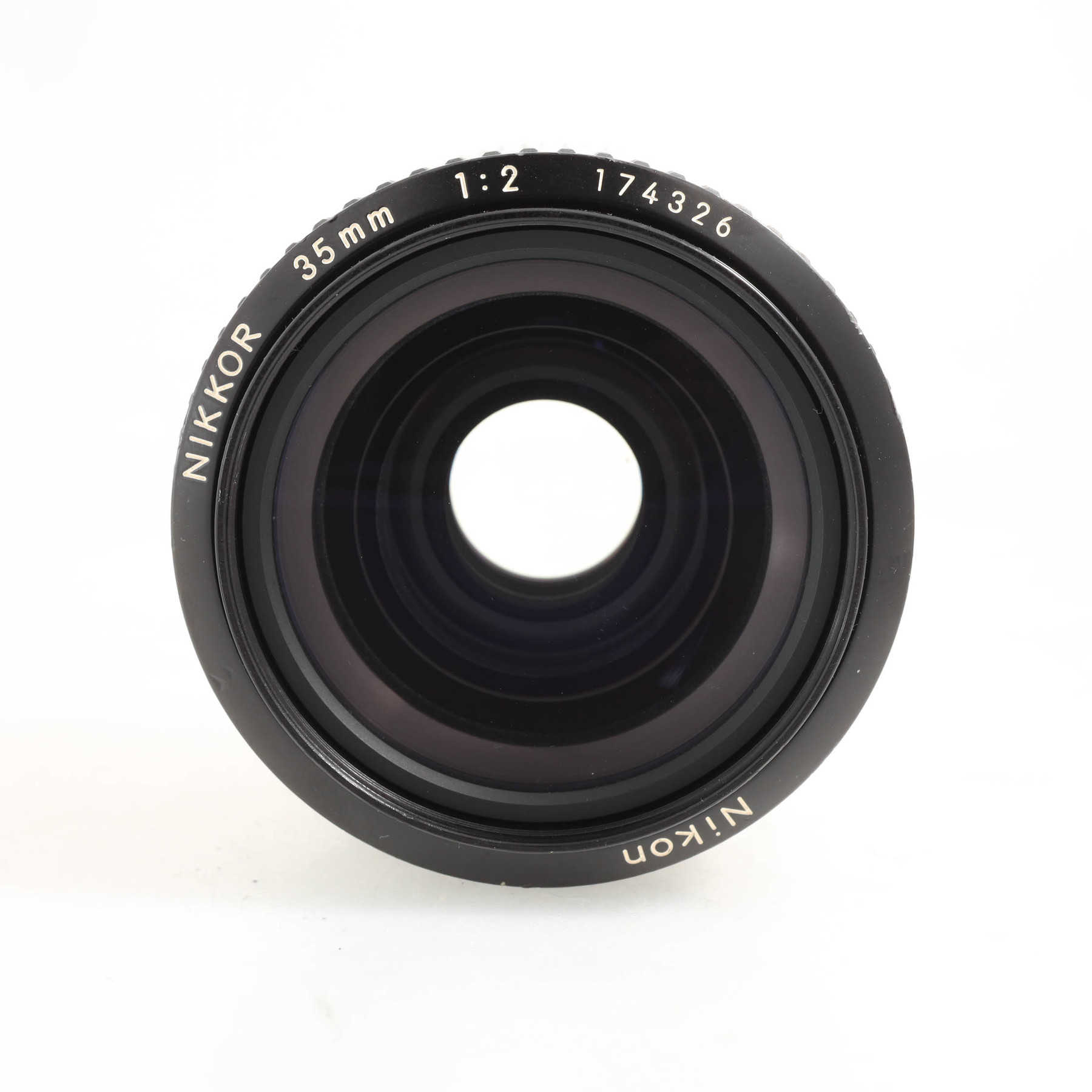 Nikon 35mm f/2 Ai Nikkor Nikon 35mm f/2 Ai Nikkor