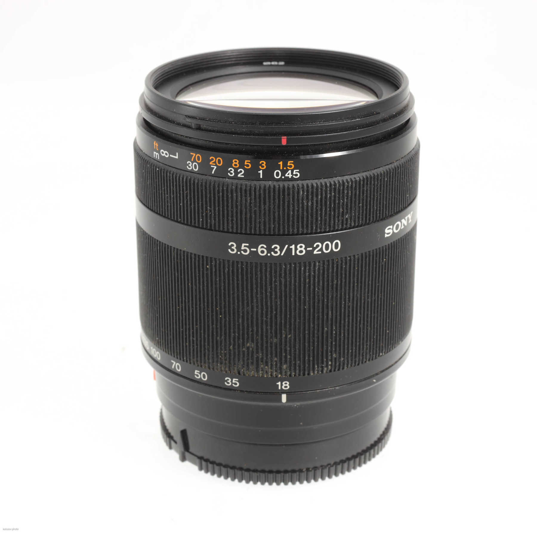 Sony 18-200mm f/3.5-6.3 DT Sony 18-200mm f/3.5-6.3 DT