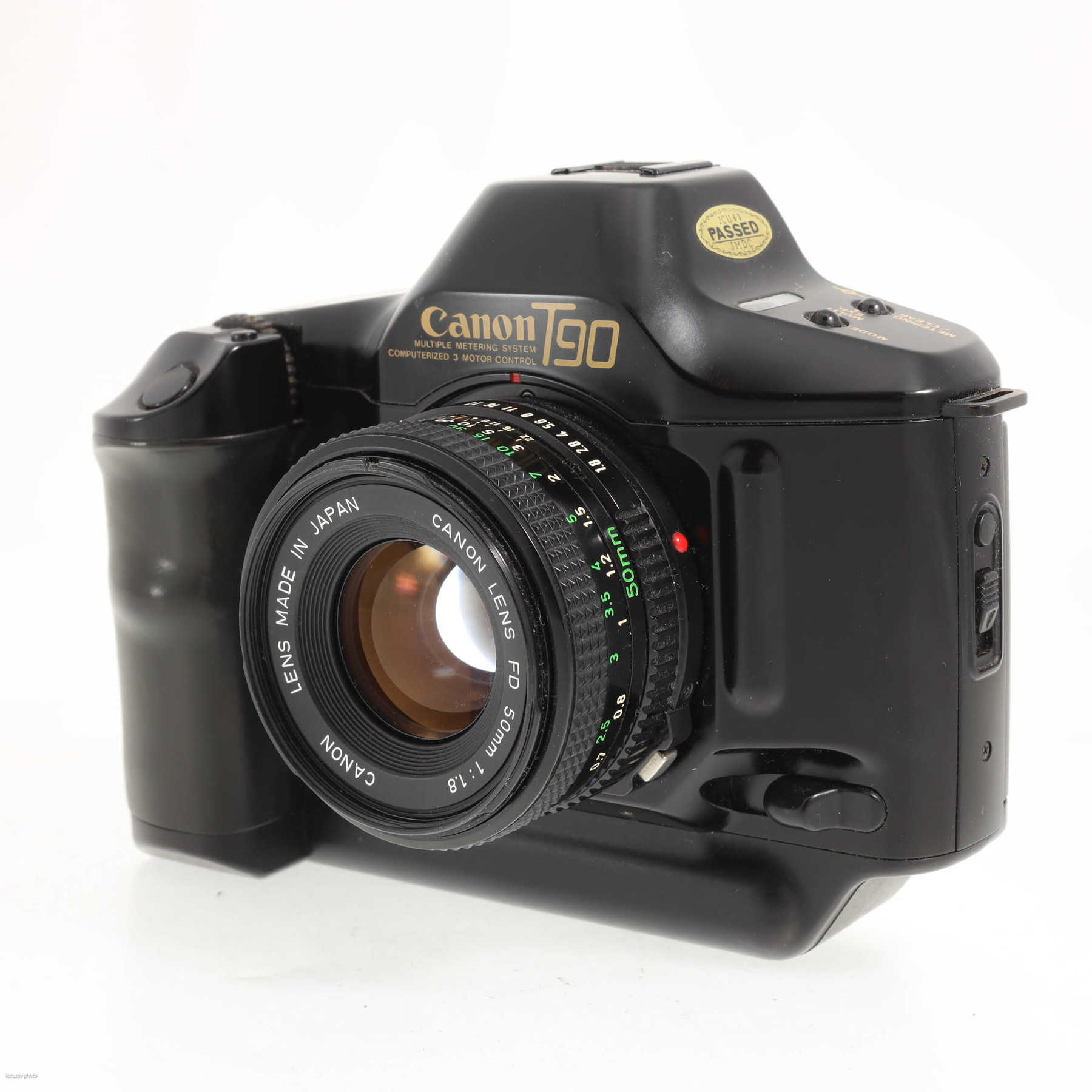 Canon T90 с объективом FD 50mm f/1.8 Canon T90 с объективом FD 50mm f/1.8