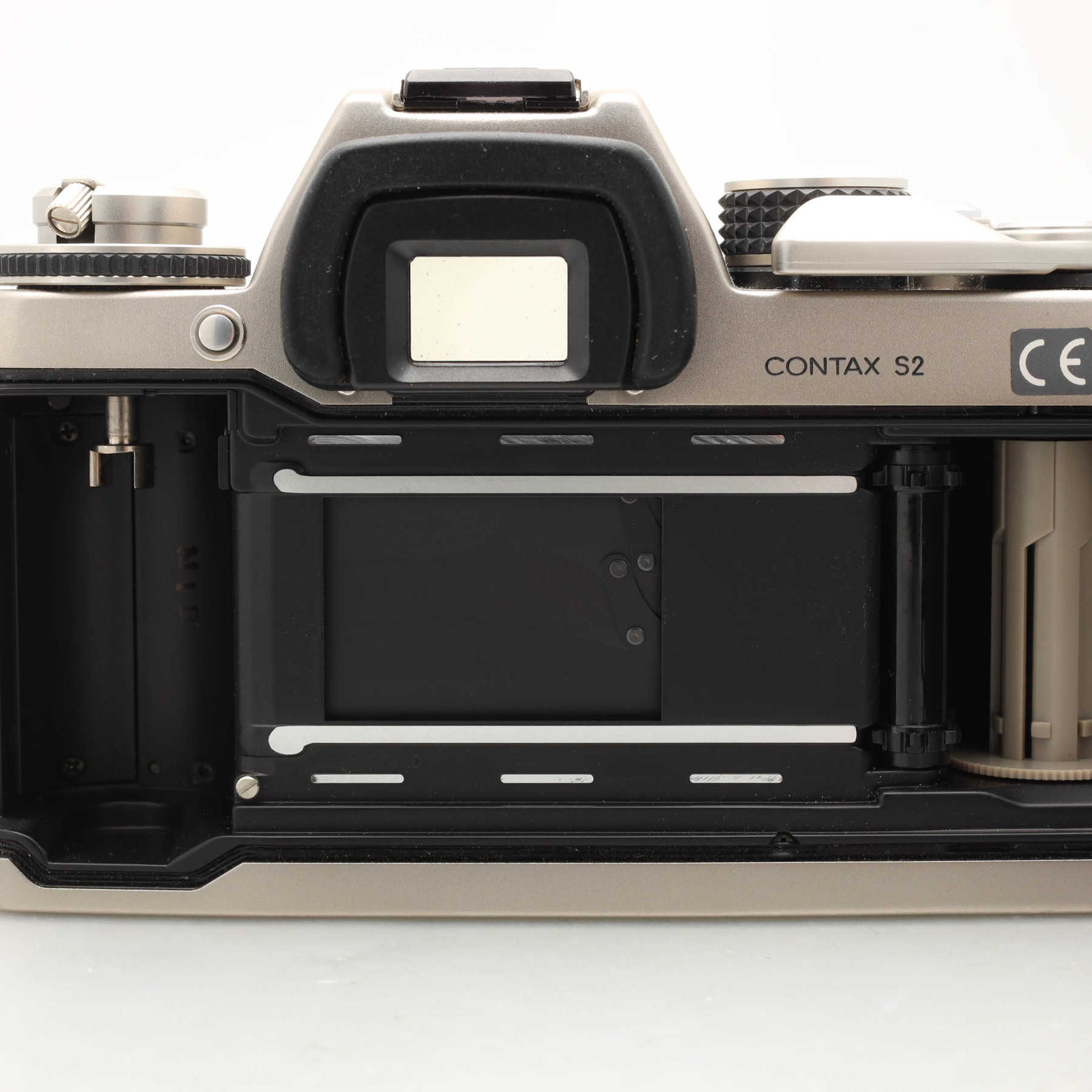 Contax S2 "60 Years" с объективом Zeiss 50mm f/1.7 Contax S2 "60 Years" с объективом Zeiss 50mm f/1.7
