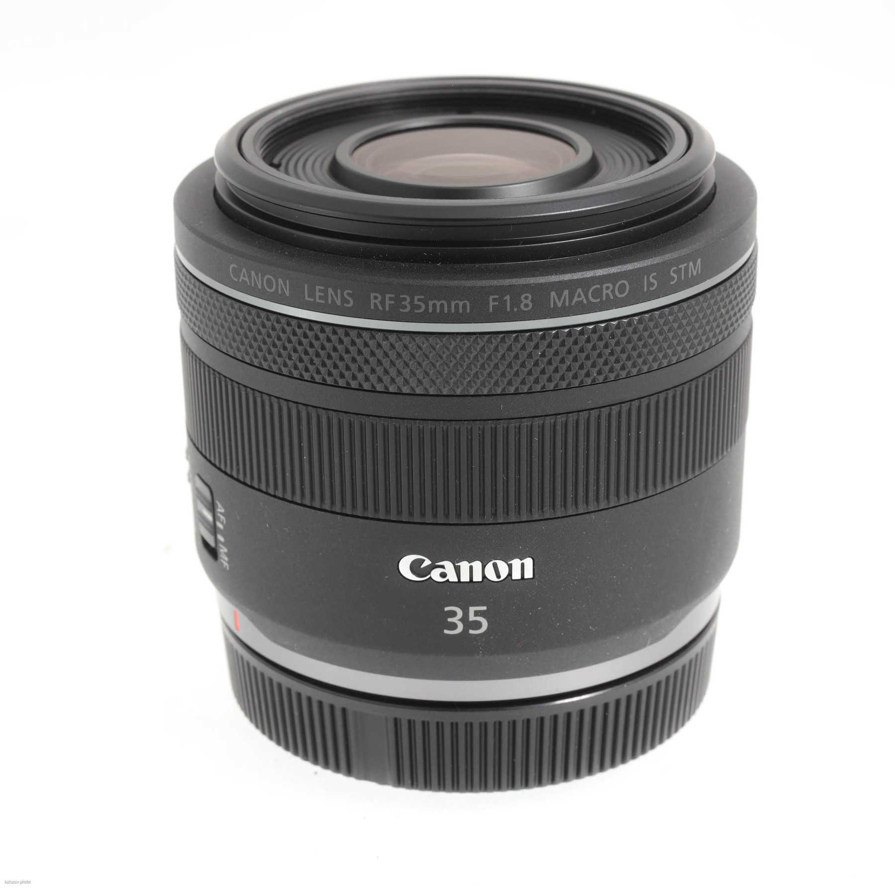 Canon RF 35mm f/1.8 IS Macro STM Canon RF 35mm f/1.8 IS Macro STM
