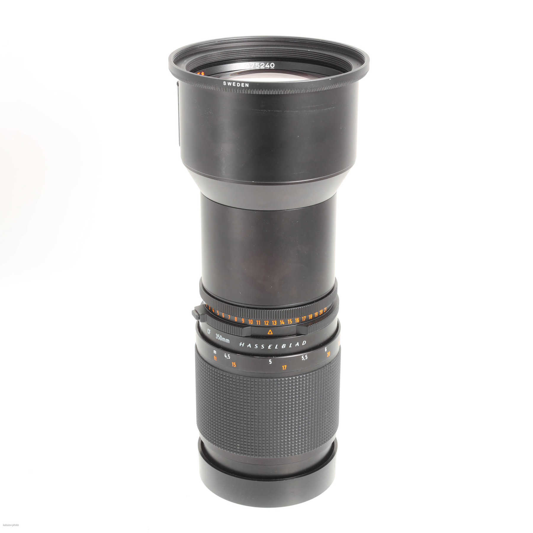 Hasselblad 350mm f/5.6 T* CF Tele-Tessar Hasselblad 350mm f/5.6 T* CF Tele-Tessar