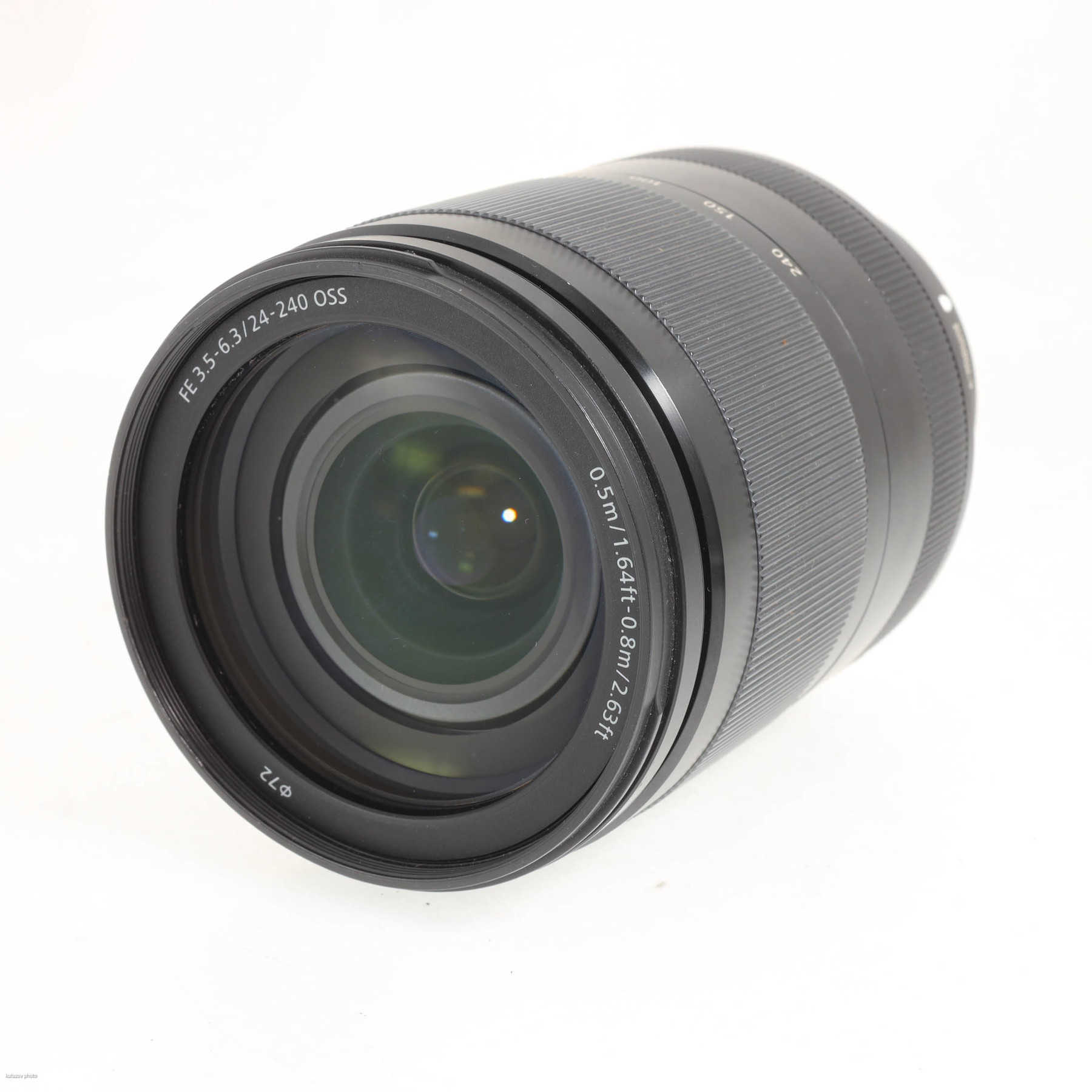 Sony FE 24-240mm f/3.5-6.3 Sony FE 24-240mm f/3.5-6.3