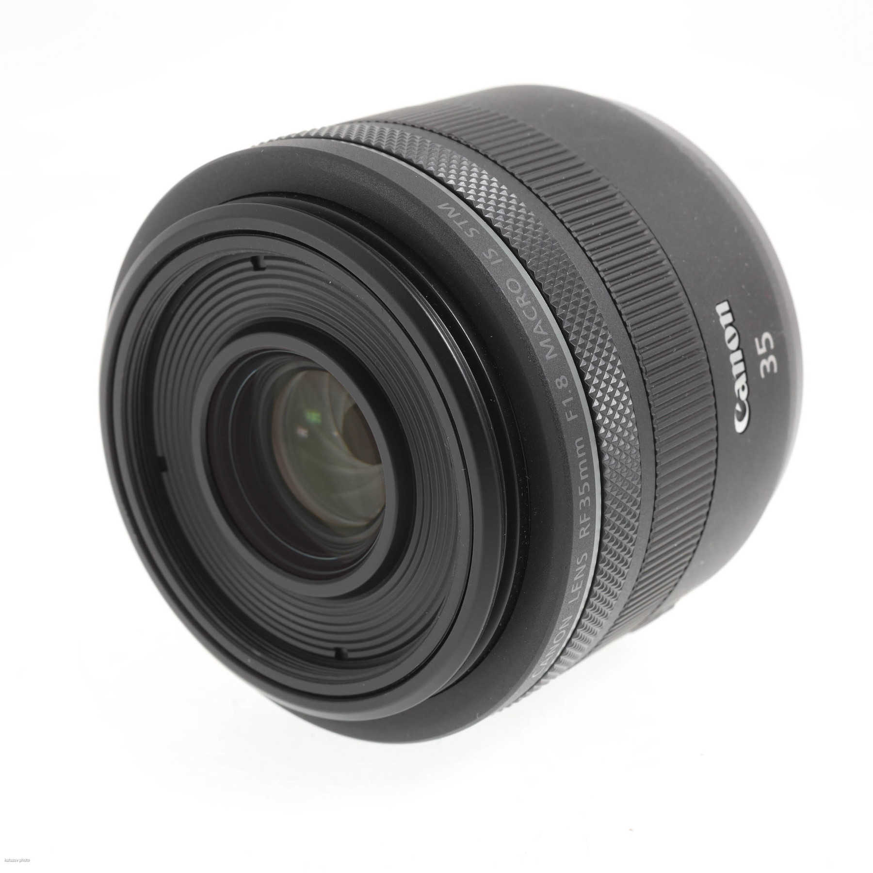Canon RF 35mm f/1.8 IS Macro STM Canon RF 35mm f/1.8 IS Macro STM