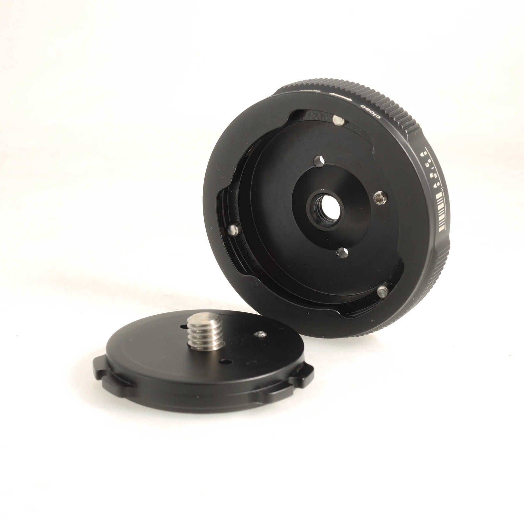 Arca-Swiss Быстросъёмное крепление для штативной головы. Arca-Swiss Быстросъёмное крепление для штативной головы.