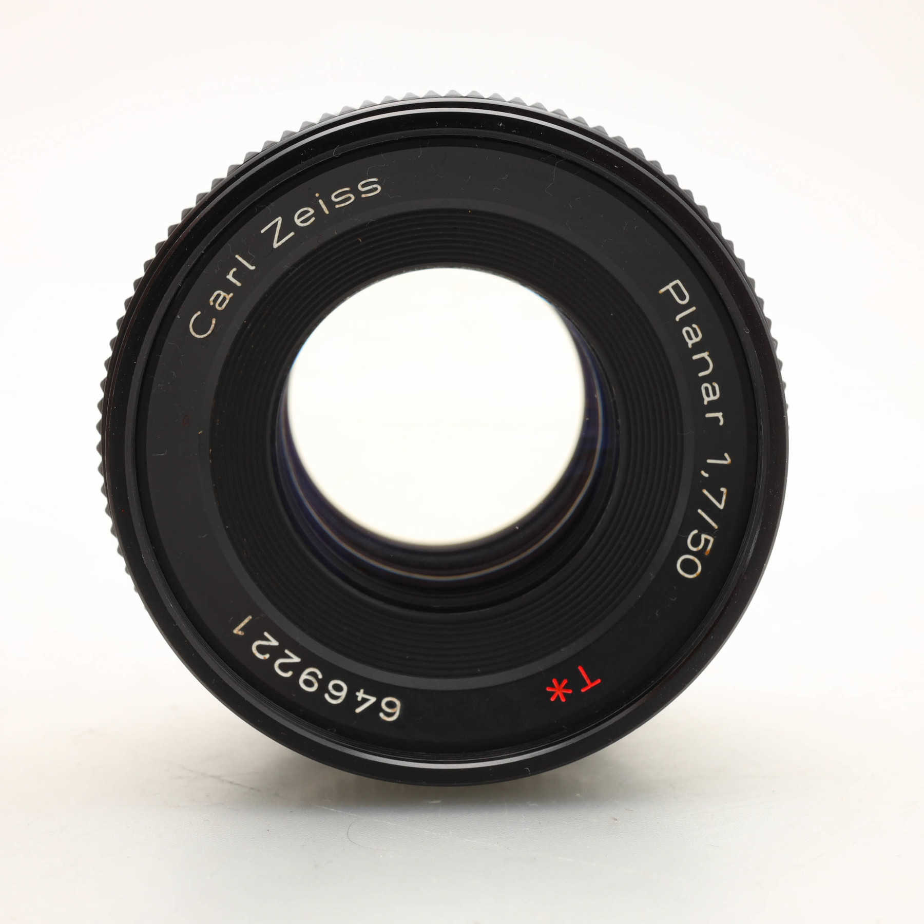 Contax S2 "60 Years" с объективом Zeiss 50mm f/1.7 Contax S2 "60 Years" с объективом Zeiss 50mm f/1.7