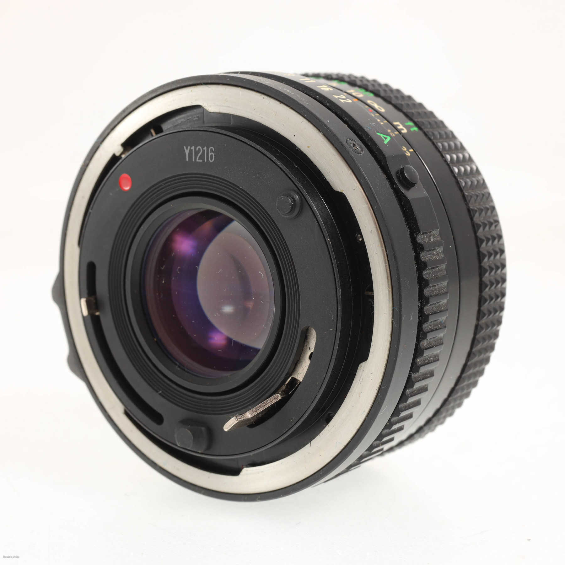 Canon T90 с объективом FD 50mm f/1.8 Canon T90 с объективом FD 50mm f/1.8