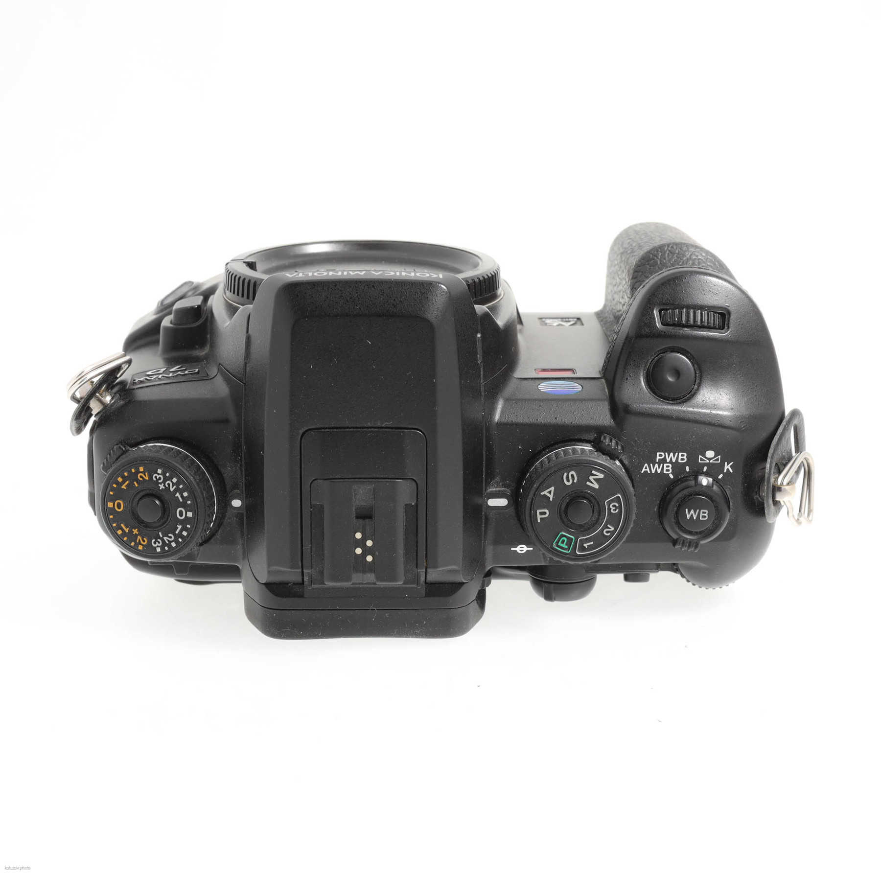 Minolta (Konica Minolta) Dynax 7D с вертикальной рукояткой Minolta (Konica Minolta) Dynax 7D с вертикальной рукояткой