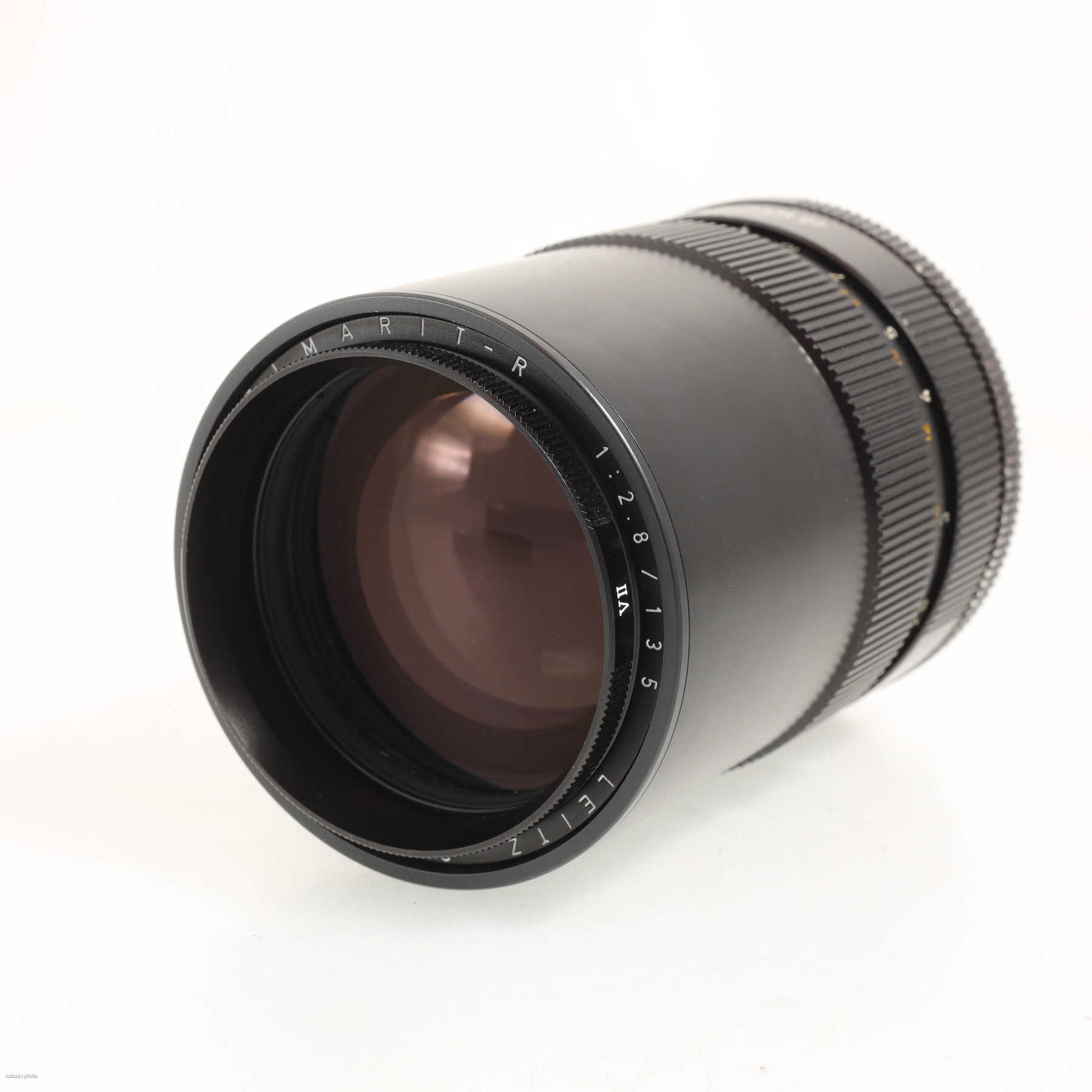 Leica Elmarit-R 135mm f/2.8 (Leica R) Leica Elmarit-R 135mm f/2.8 (Leica R)