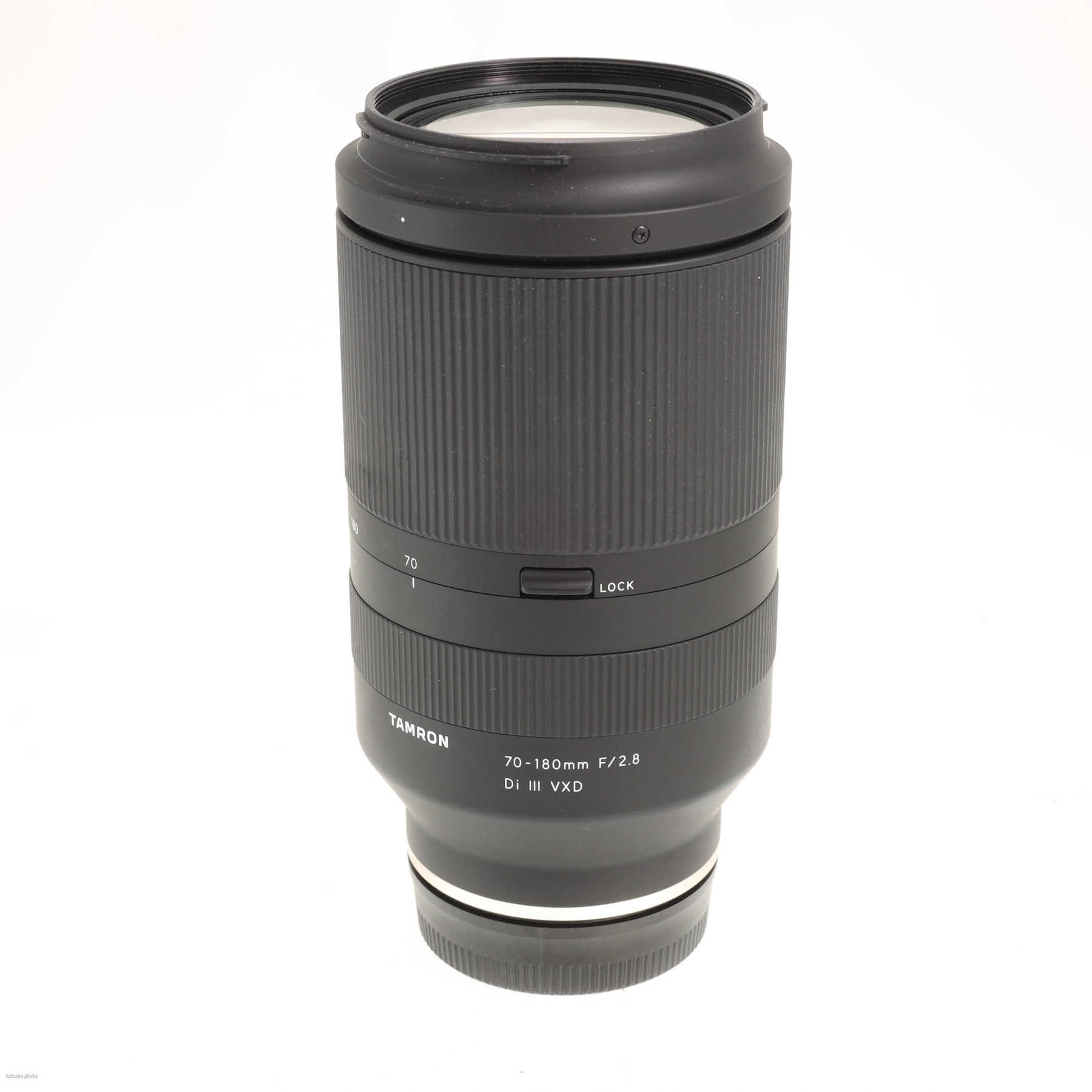 Tamron 70-180mm f/2.8 Di III VXD (Sony E) Tamron 70-180mm f/2.8 Di III VXD (Sony E)