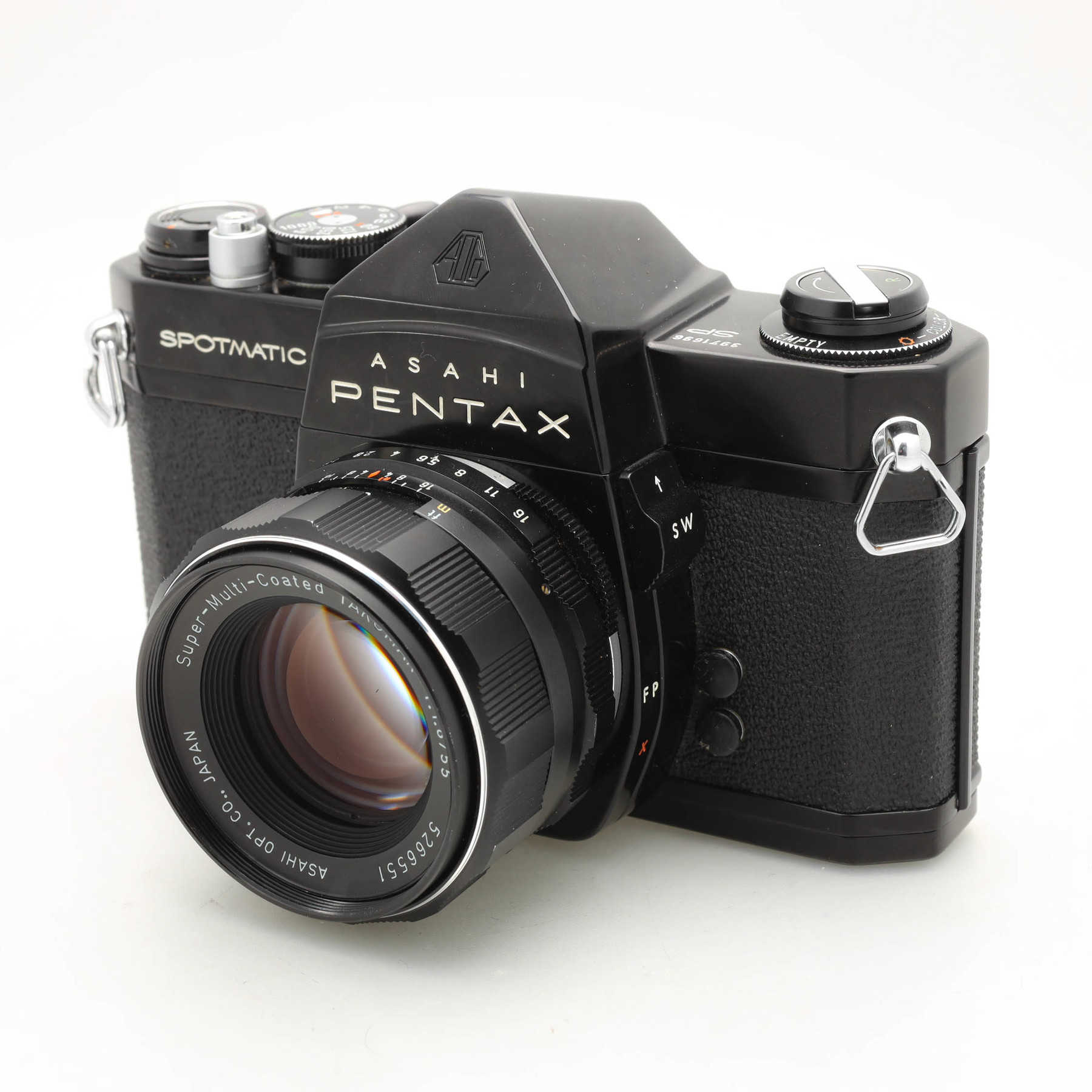 Pentax Spotmatic SP с объективом 55mm f/1.8 Takumar Pentax Spotmatic SP с объективом 55mm f/1.8 Takumar