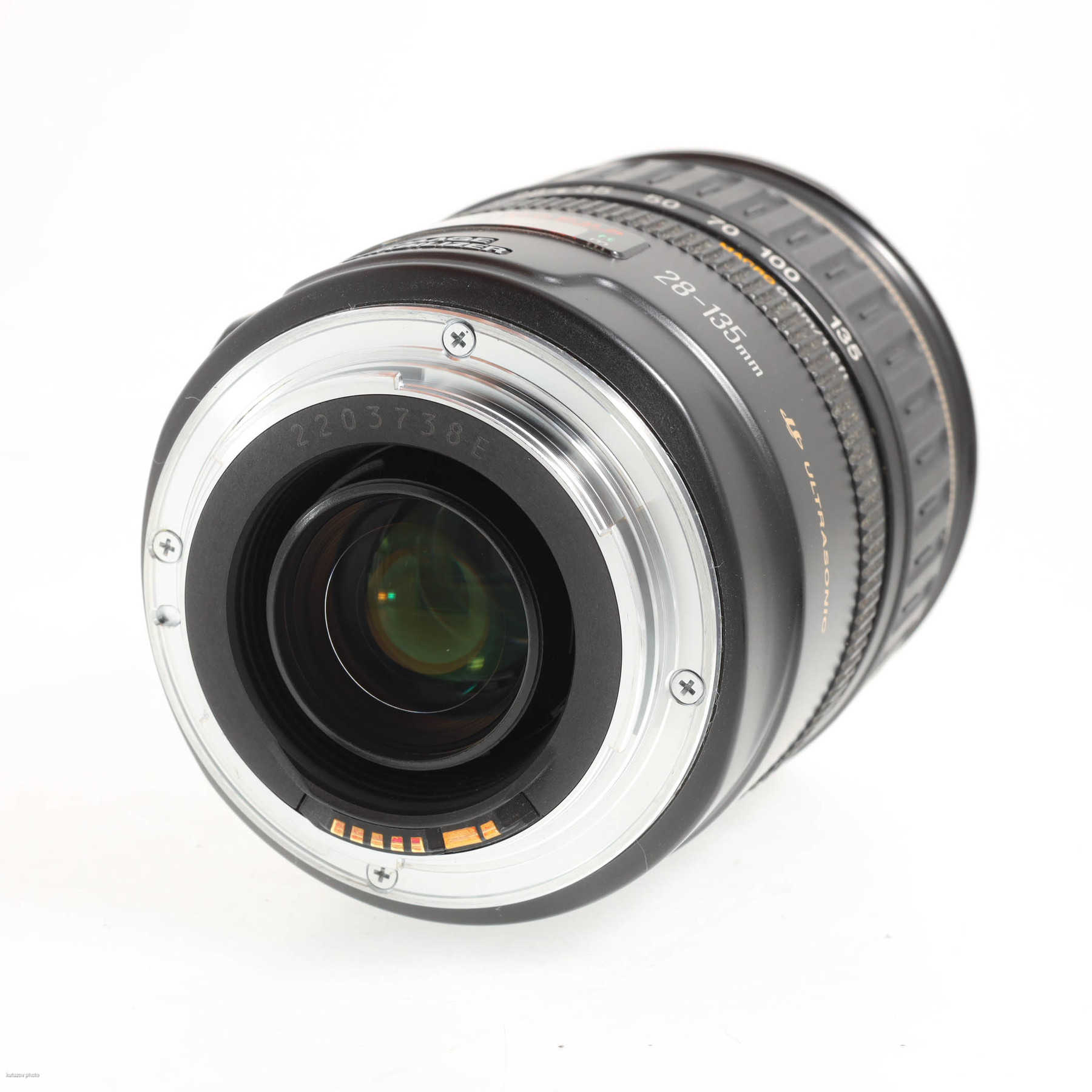Canon EF 28-135mm f/3.5-5.6 IS Canon EF 28-135mm f/3.5-5.6 IS