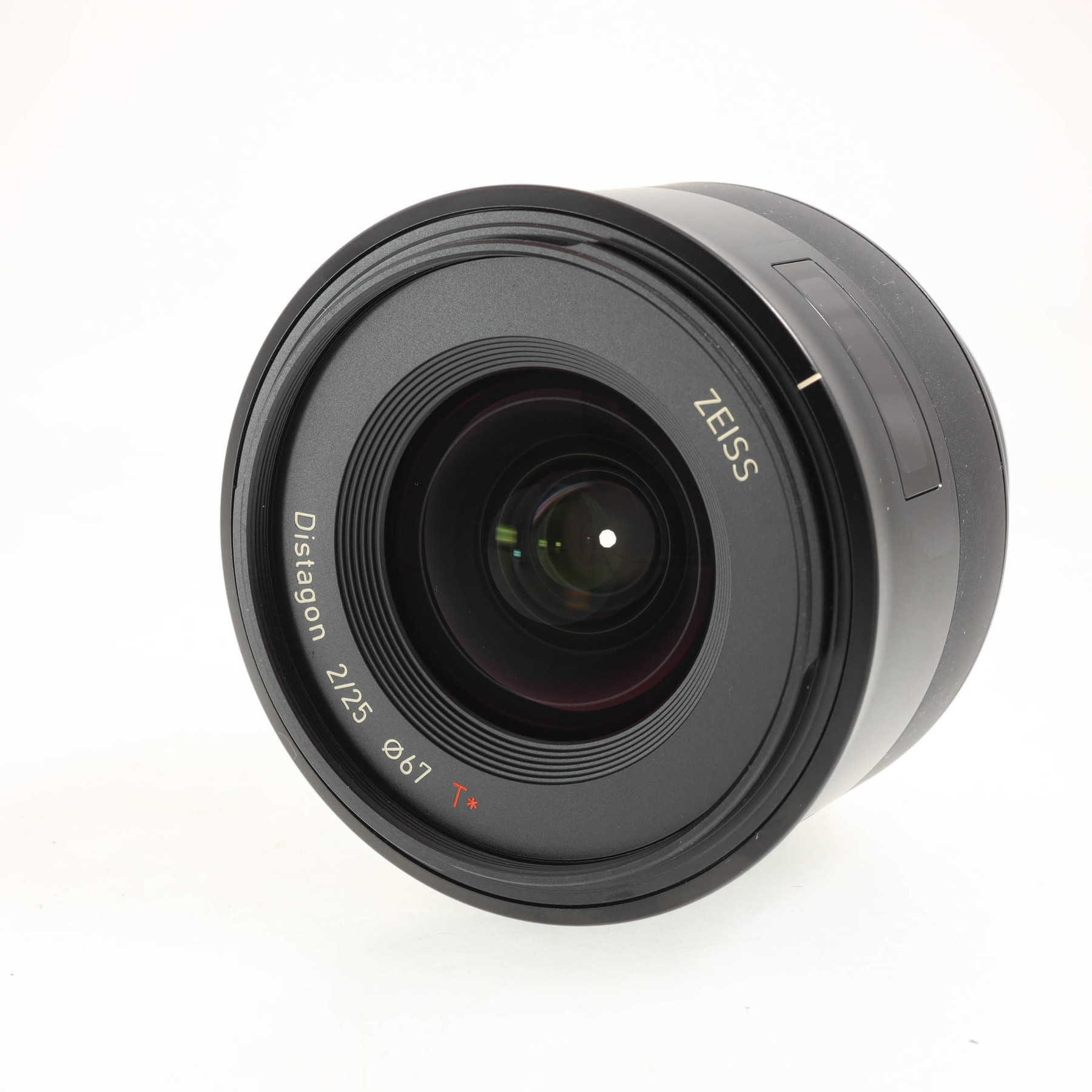 Zeiss Batis 25mm f/2 Zeiss Batis 25mm f/2