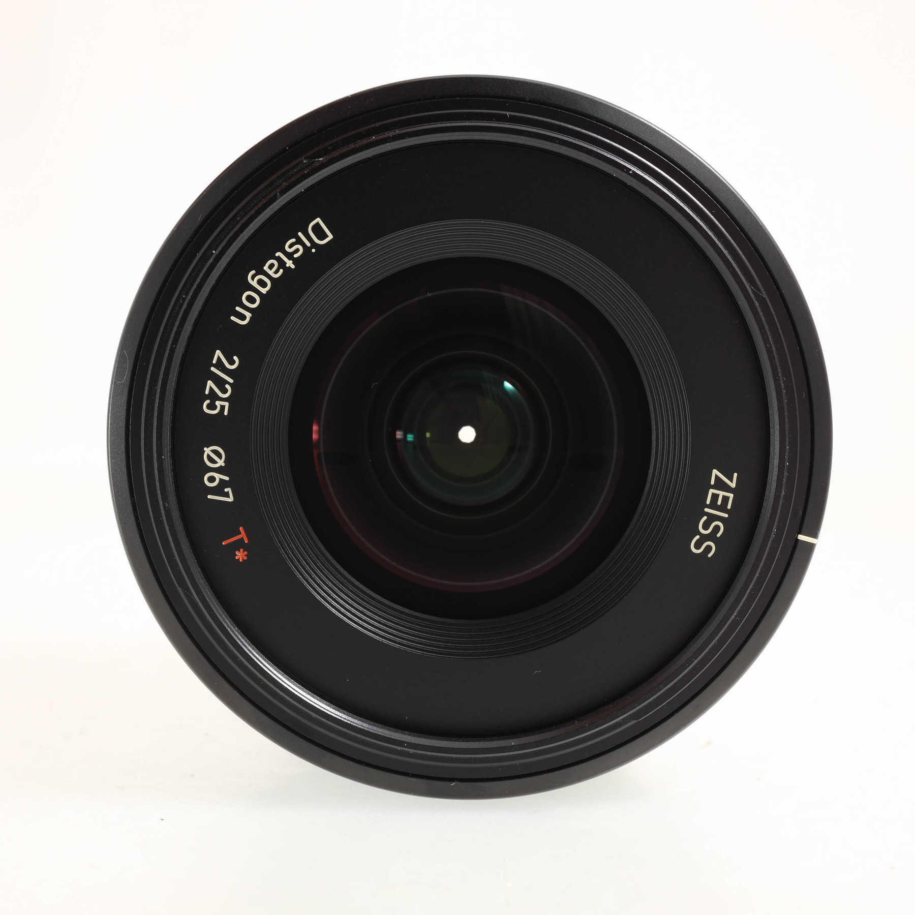 Zeiss Batis 25mm f/2 Zeiss Batis 25mm f/2