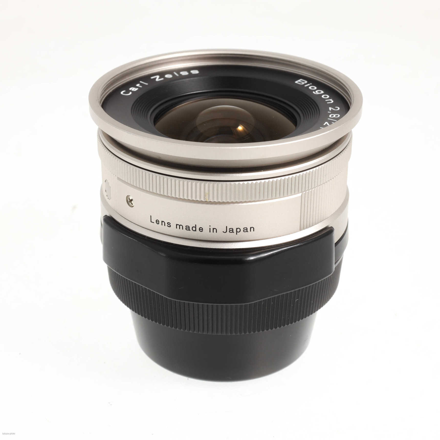 Contax G 21mm f/2.8 T* Carl Zeiss Biogon Contax G 21mm f/2.8 T* Carl Zeiss Biogon