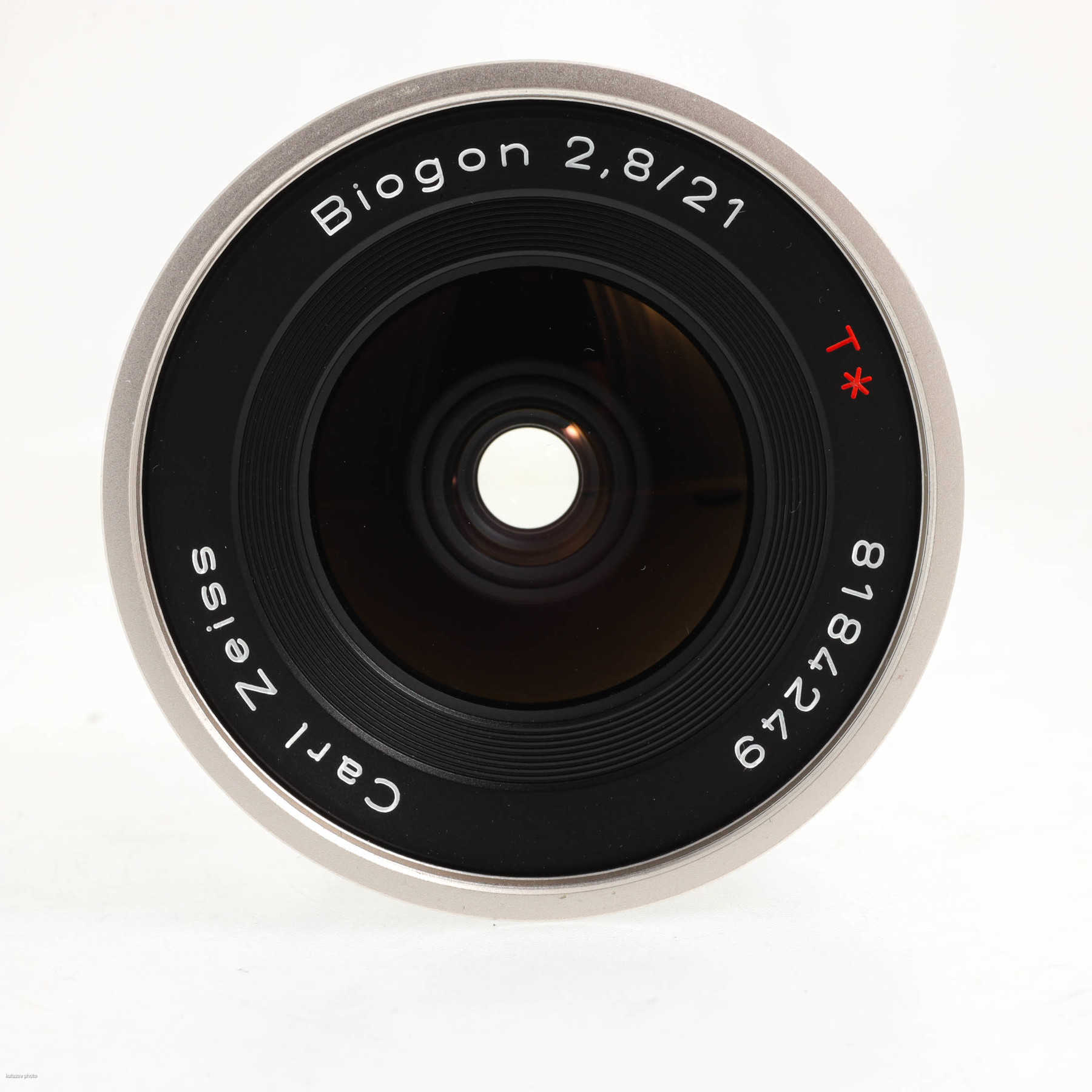 Contax G 21mm f/2.8 T* Carl Zeiss Biogon Contax G 21mm f/2.8 T* Carl Zeiss Biogon