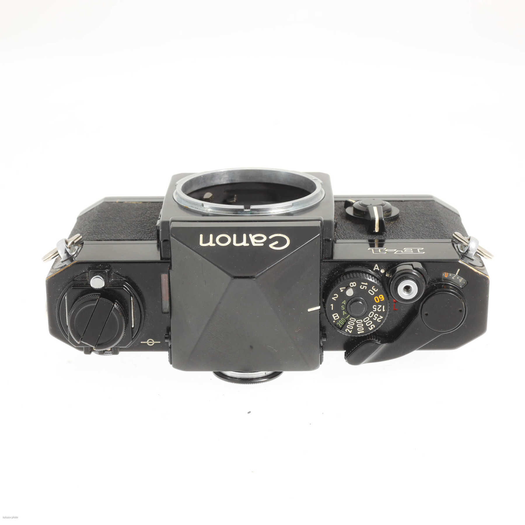 Canon F-1 с объективом FD 50mm f/1.4 Canon F-1 с объективом FD 50mm f/1.4