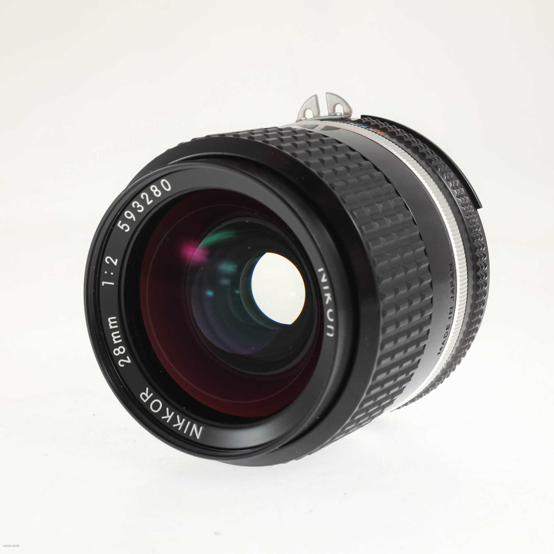 Nikon 28mm f/2 Ai-S Nikkor Nikon 28mm f/2 Ai-S Nikkor