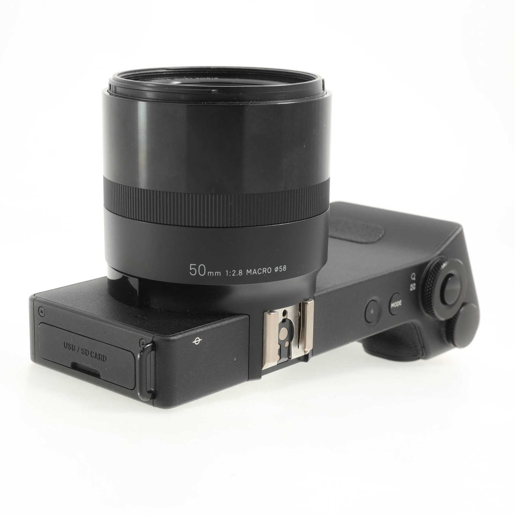 Sigma DP3 Quattro с 1,2х телеконвертером Sigma DP3 Quattro с 1,2х телеконвертером