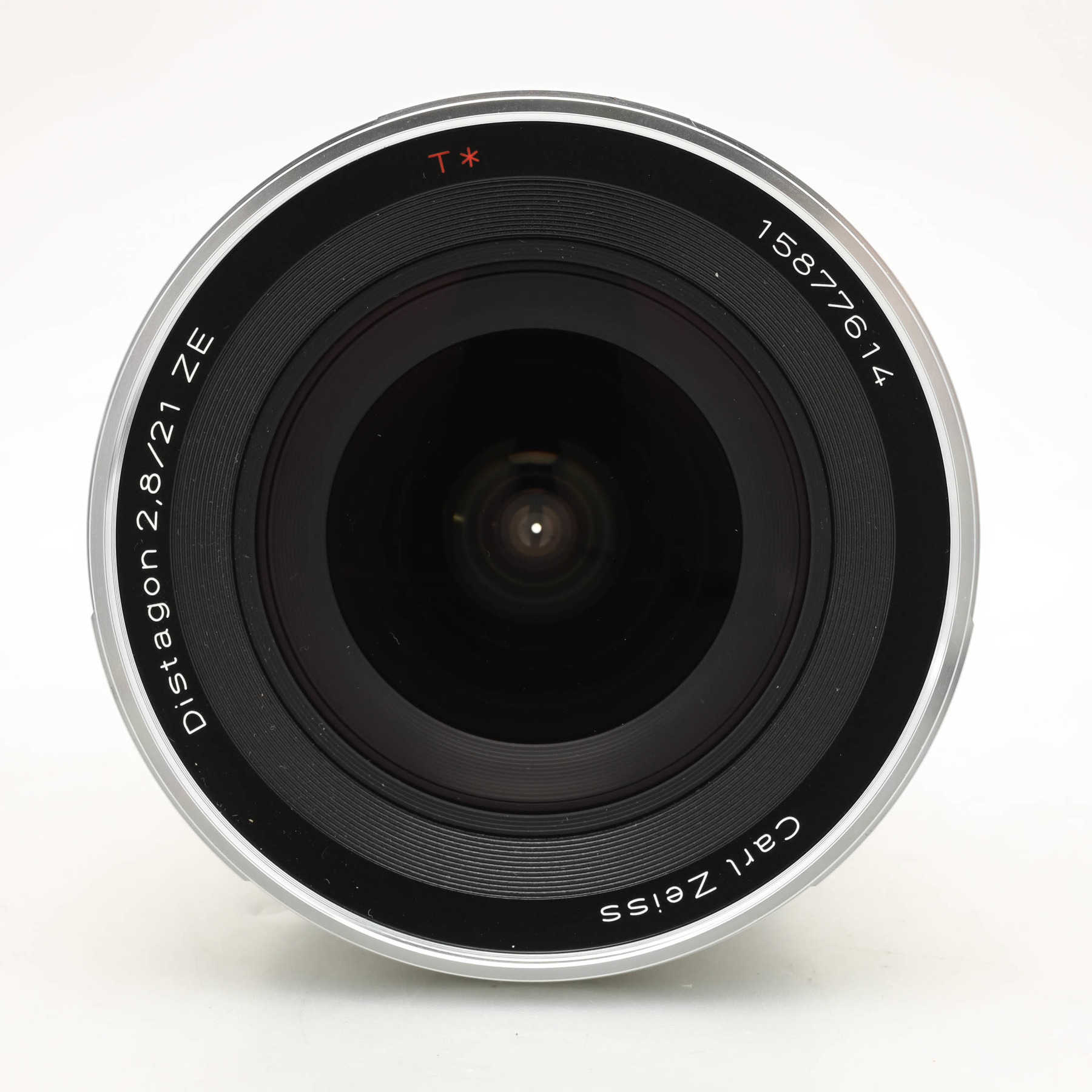 Zeiss 21mm f/2.8 T* ZE Distagon Zeiss 21mm f/2.8 T* ZE Distagon