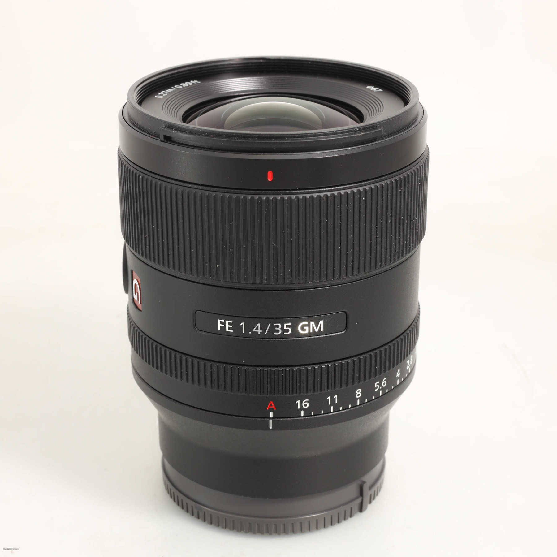 Sony FE 35mm f/1.4 GM Sony FE 35mm f/1.4 GM