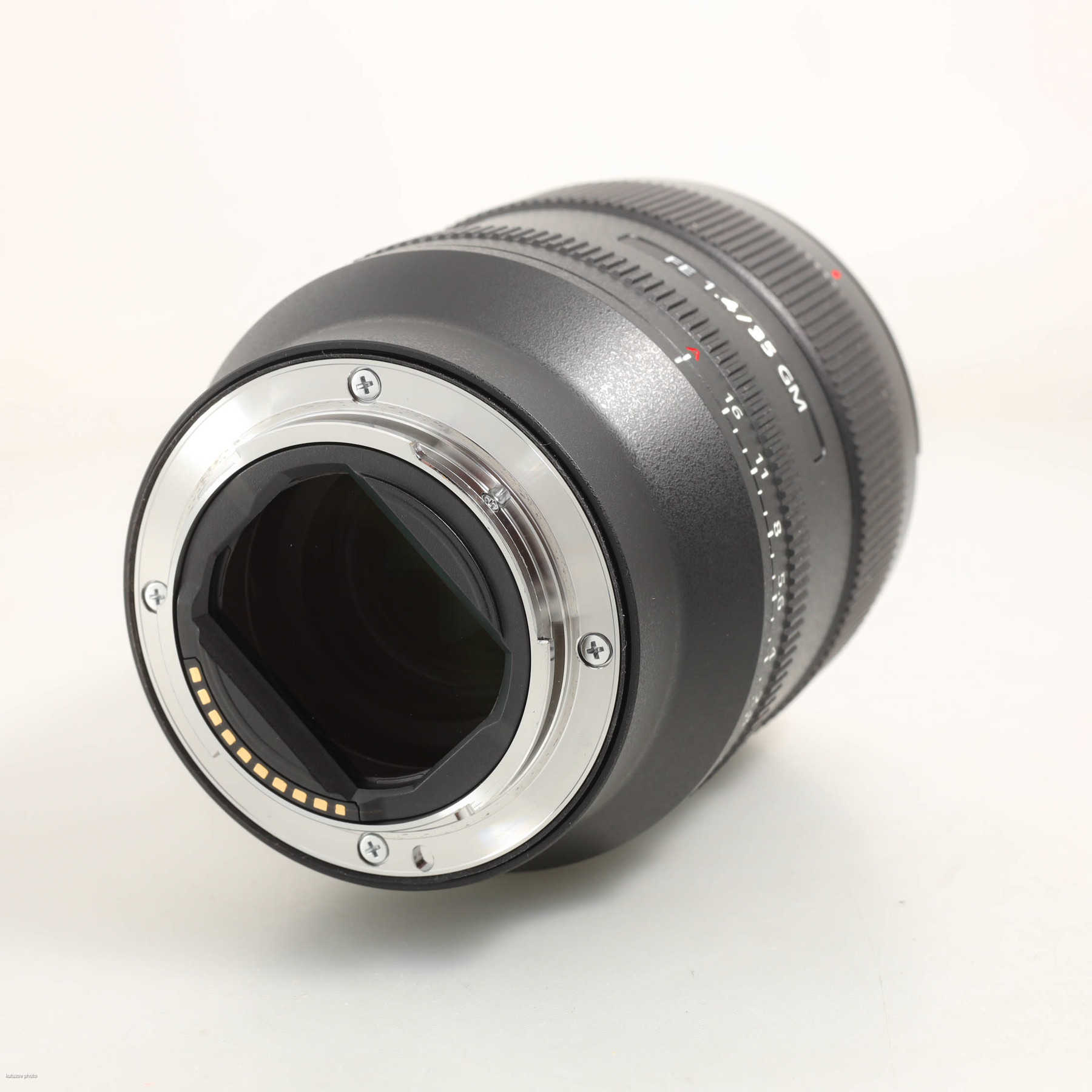 Sony FE 35mm f/1.4 GM Sony FE 35mm f/1.4 GM