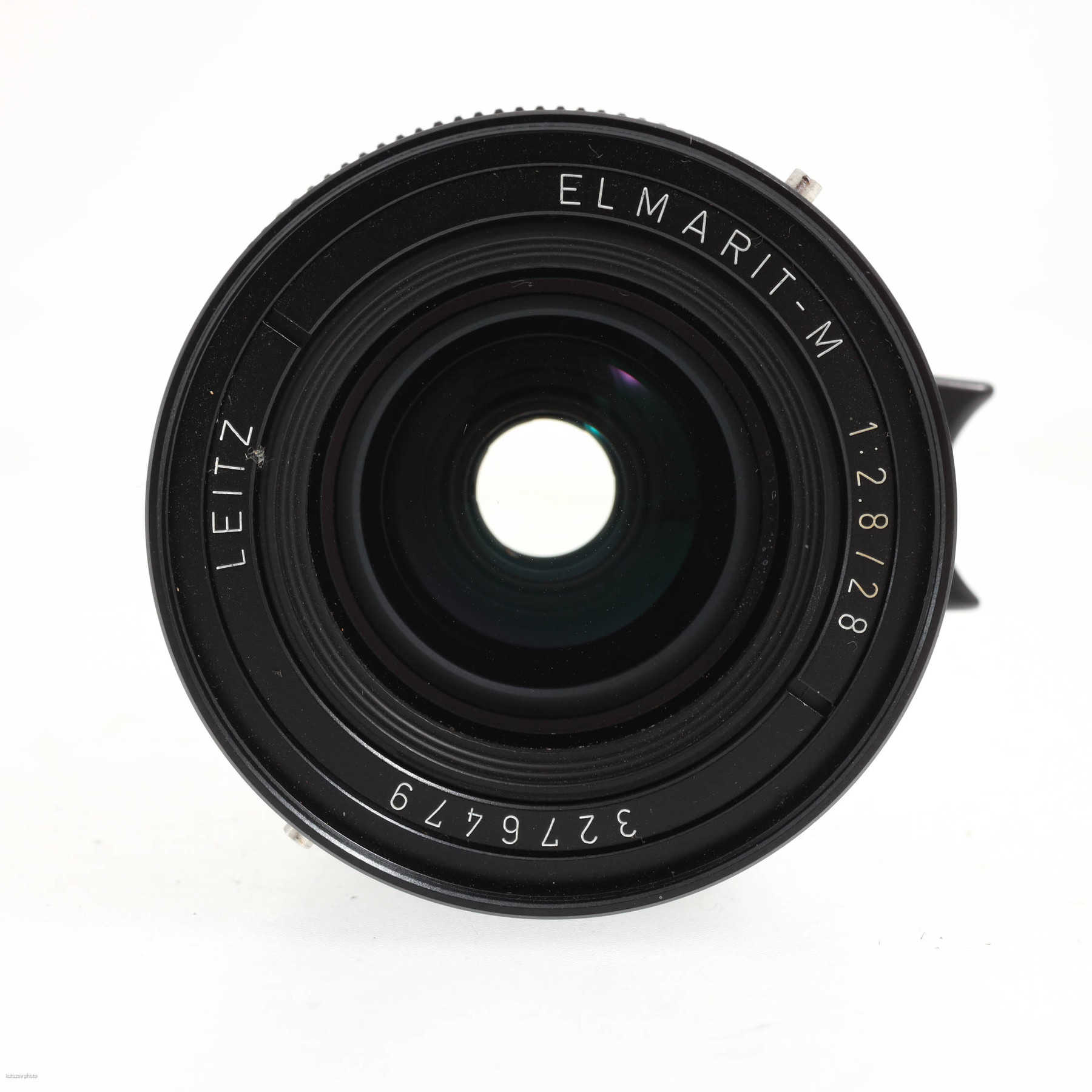 Leica 28mm f/2.8 Elmarit-M (III) Leica 28mm f/2.8 Elmarit-M (III)