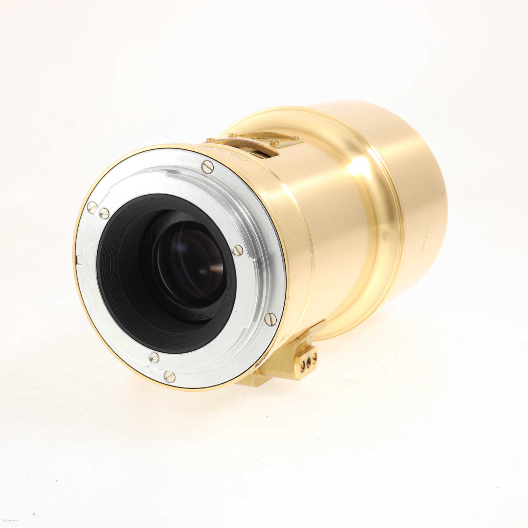 Зенит (КМЗ) 85mm f/2.2 New Petzval (Canon EF) Зенит (КМЗ) 85mm f/2.2 New Petzval (Canon EF)