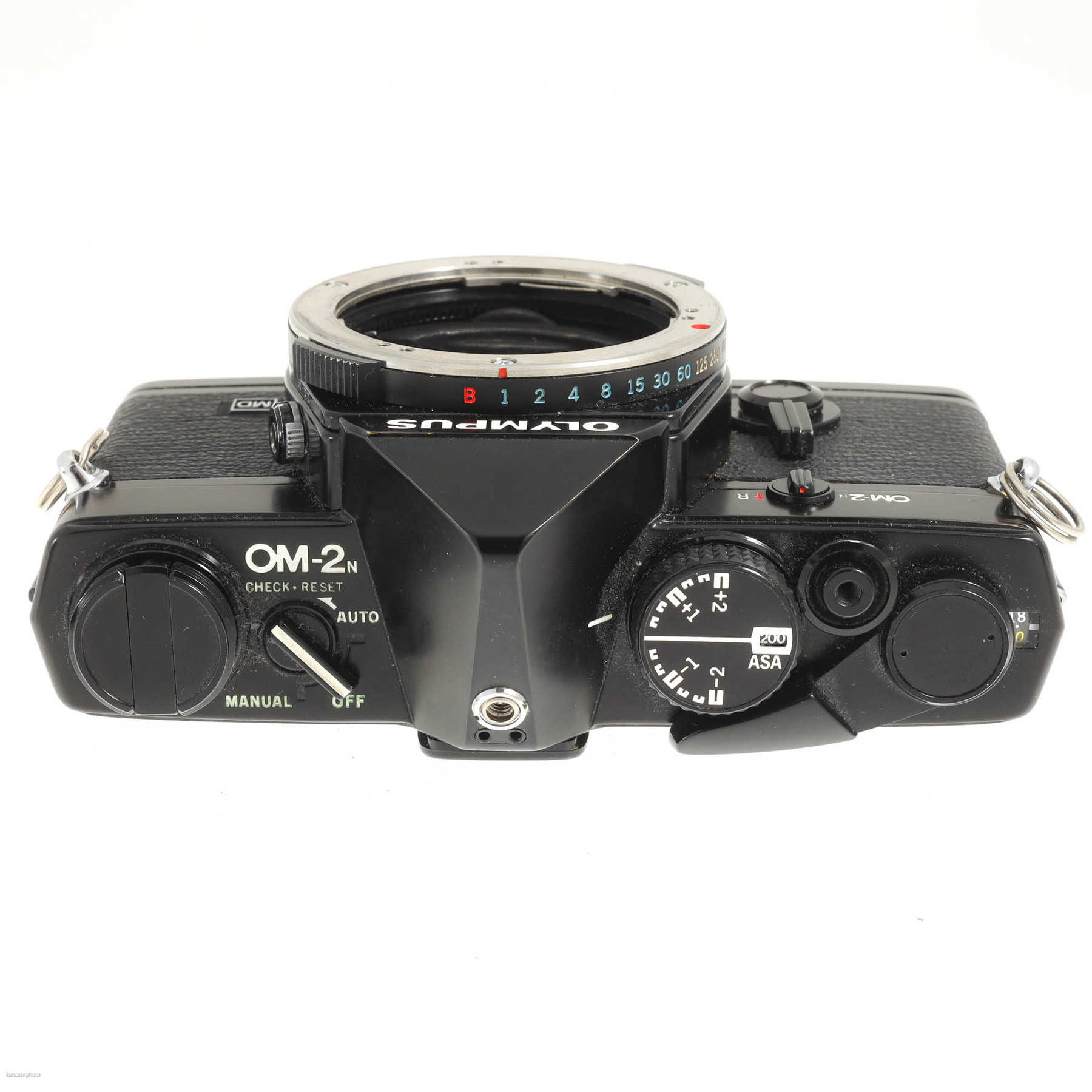 Olympus OM-2n с объективом 35-70mm f/4 S Zuiko MC и моторным приводом Winder 1 Olympus OM-2n с объективом 35-70mm f/4 S Zuiko MC и моторным приводом Winder 1