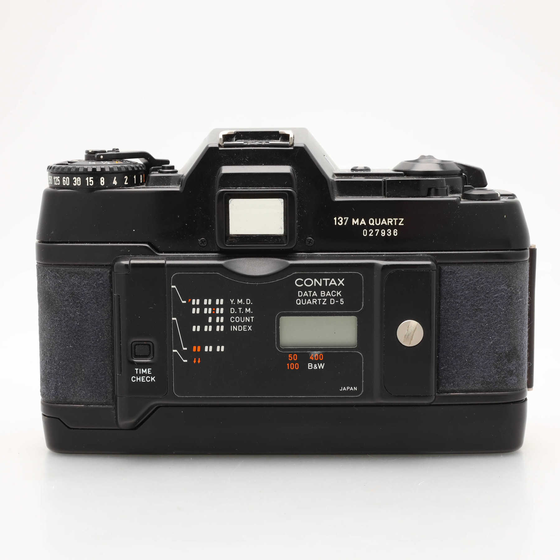 Contax 137 MA Quatz с объективом Yashica 50mm f/2 ML Contax 137 MA Quatz с объективом Yashica 50mm f/2 ML