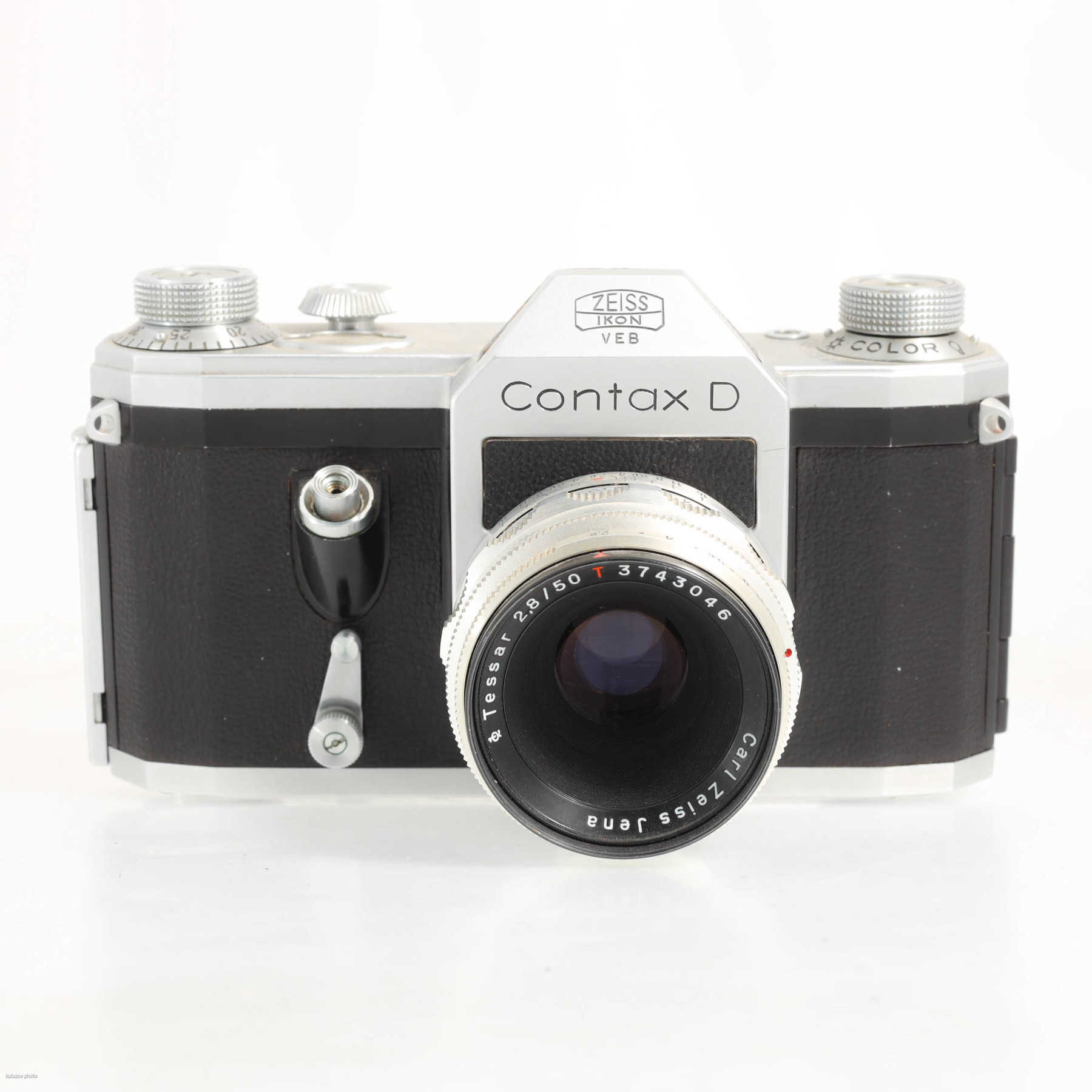 Carl Zeiss Jena (ГДР) Contax D с объективом 50mm f/2.8 T Carl Zeiss Jena Tessar Carl Zeiss Jena (ГДР) Contax D с объективом 50mm f/2.8 T Carl Zeiss Jena Tessar