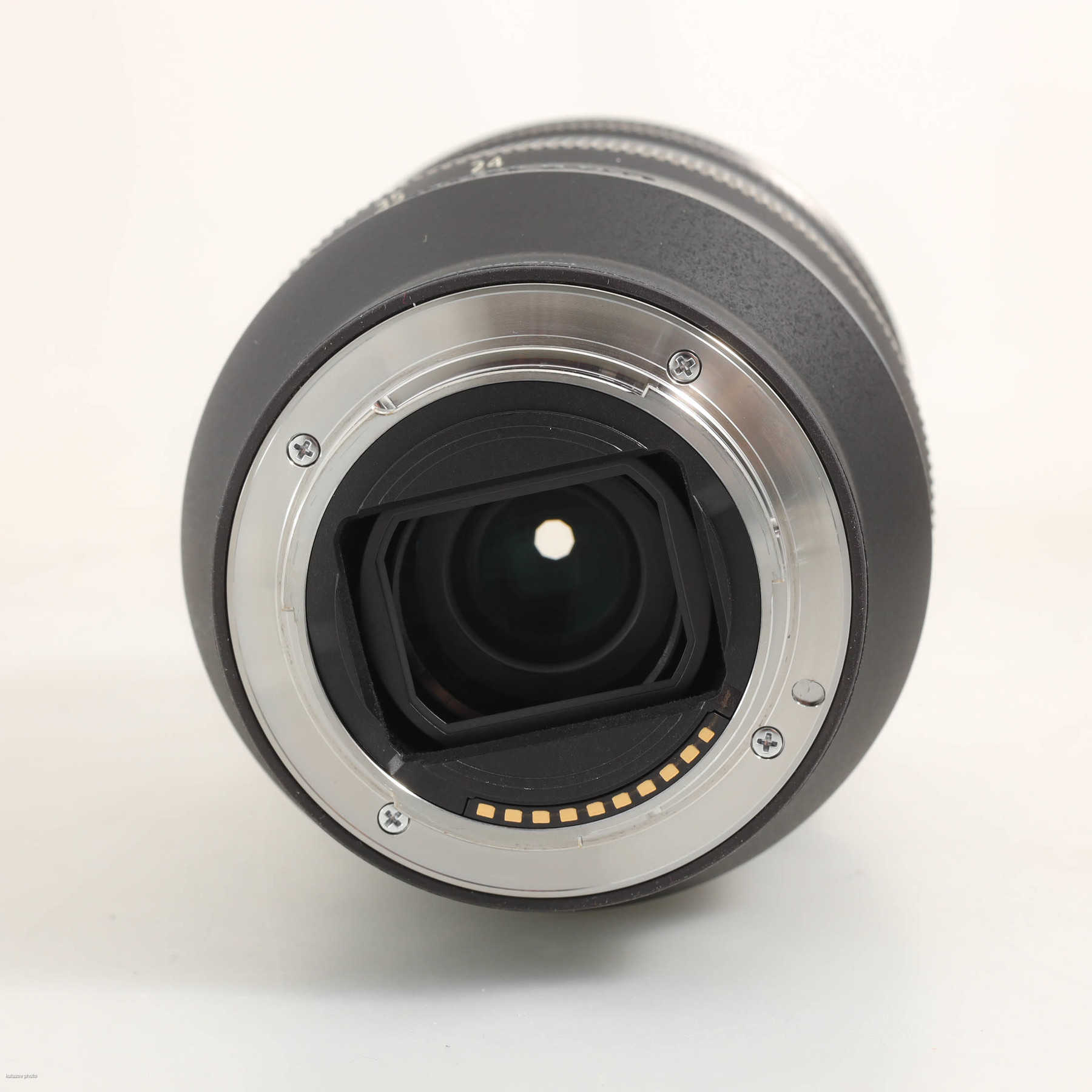 Sony FE 24-105mm f/4 G OSS Sony FE 24-105mm f/4 G OSS