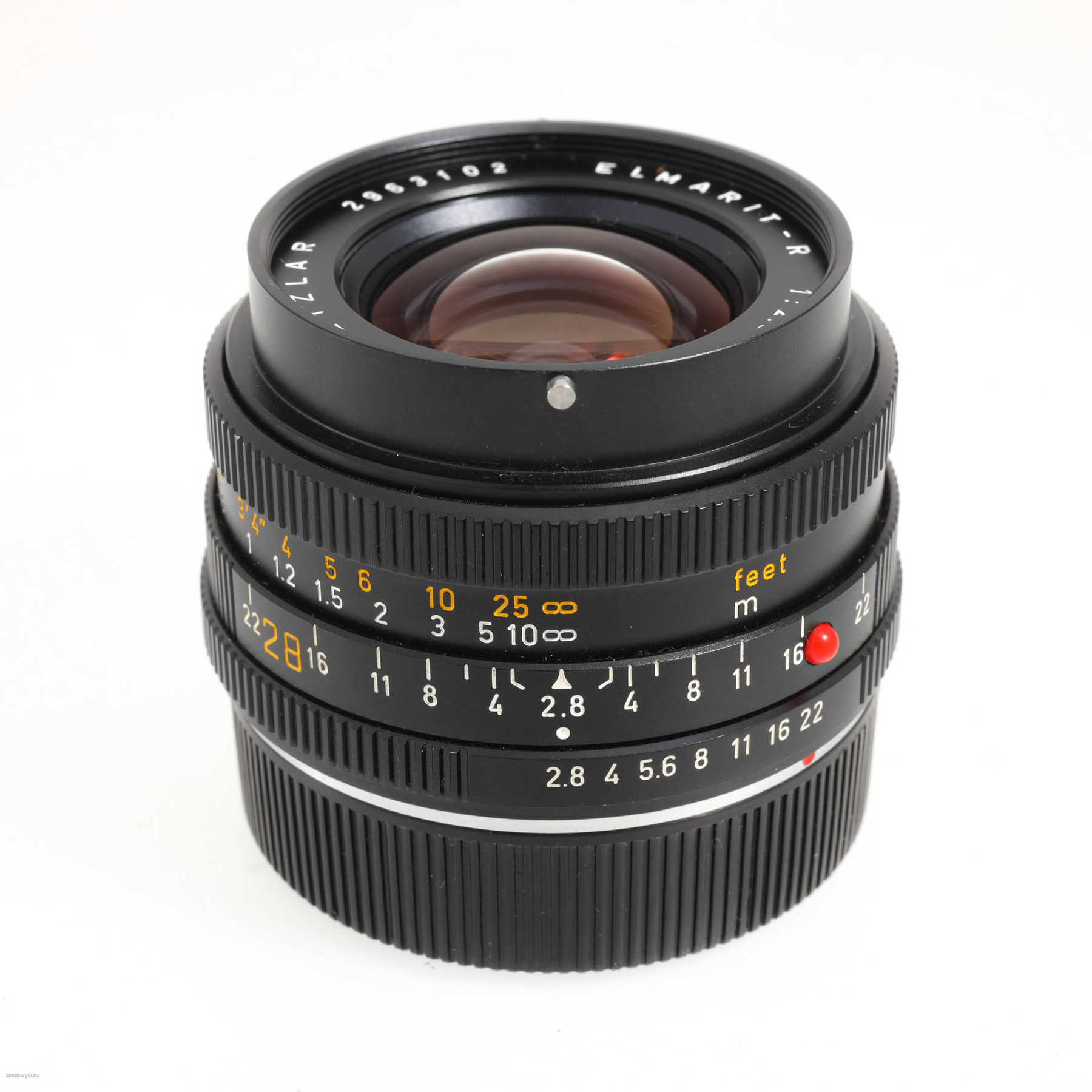 Leica 28mm f/2.8 Elmarit-R (I) Leica 28mm f/2.8 Elmarit-R (I)