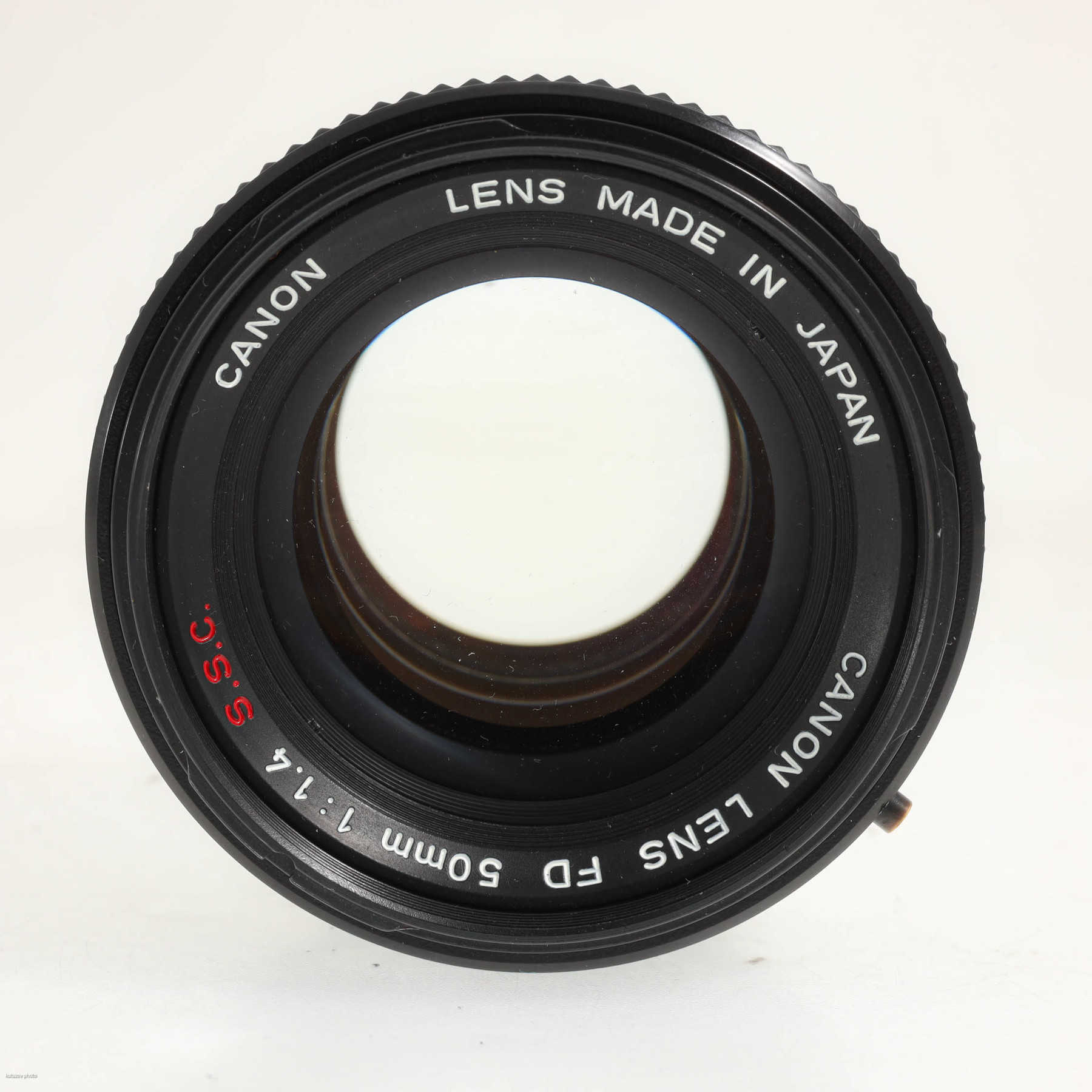 Canon FTb с объективом FD 50mm f/1.4 S.S.C. Canon FTb с объективом FD 50mm f/1.4 S.S.C.