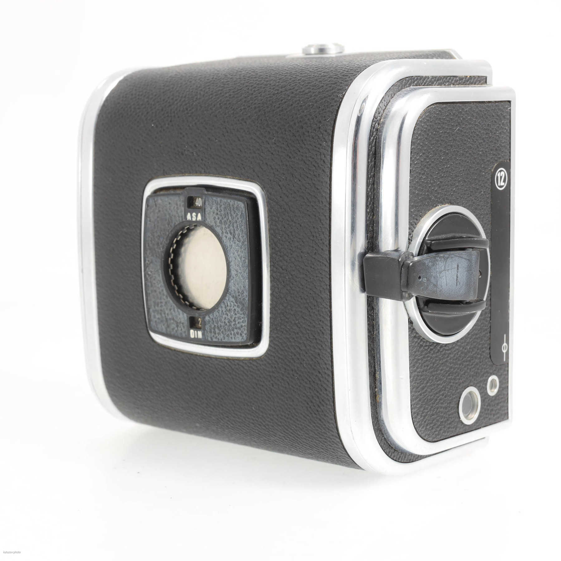 Hasselblad 503CXi с объективом 80mm f/2.8 T* Zeiss Planar Hasselblad 503CXi с объективом 80mm f/2.8 T* Zeiss Planar