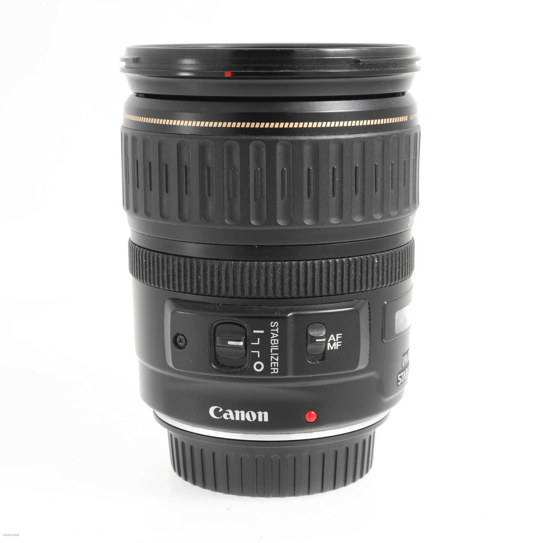 Canon EF 28-135mm f/3.5-5.6 IS Canon EF 28-135mm f/3.5-5.6 IS