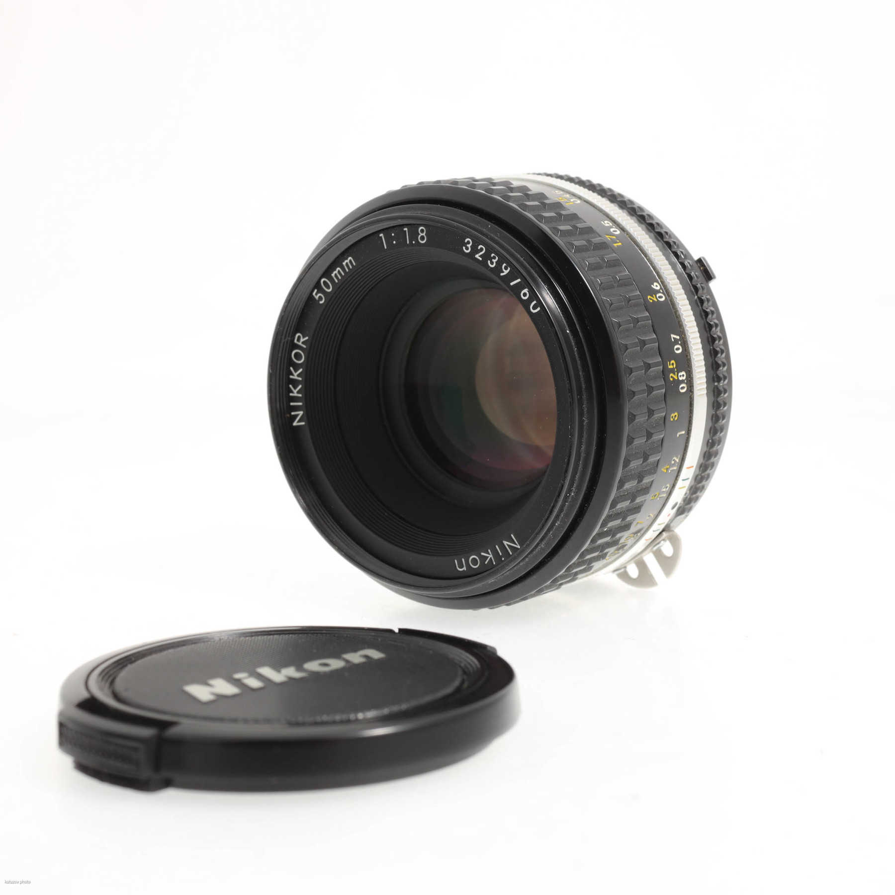 Nikon FM2 с объективом 50mm f/1.8 Nikkor AI-S Nikon FM2 с объективом 50mm f/1.8 Nikkor AI-S