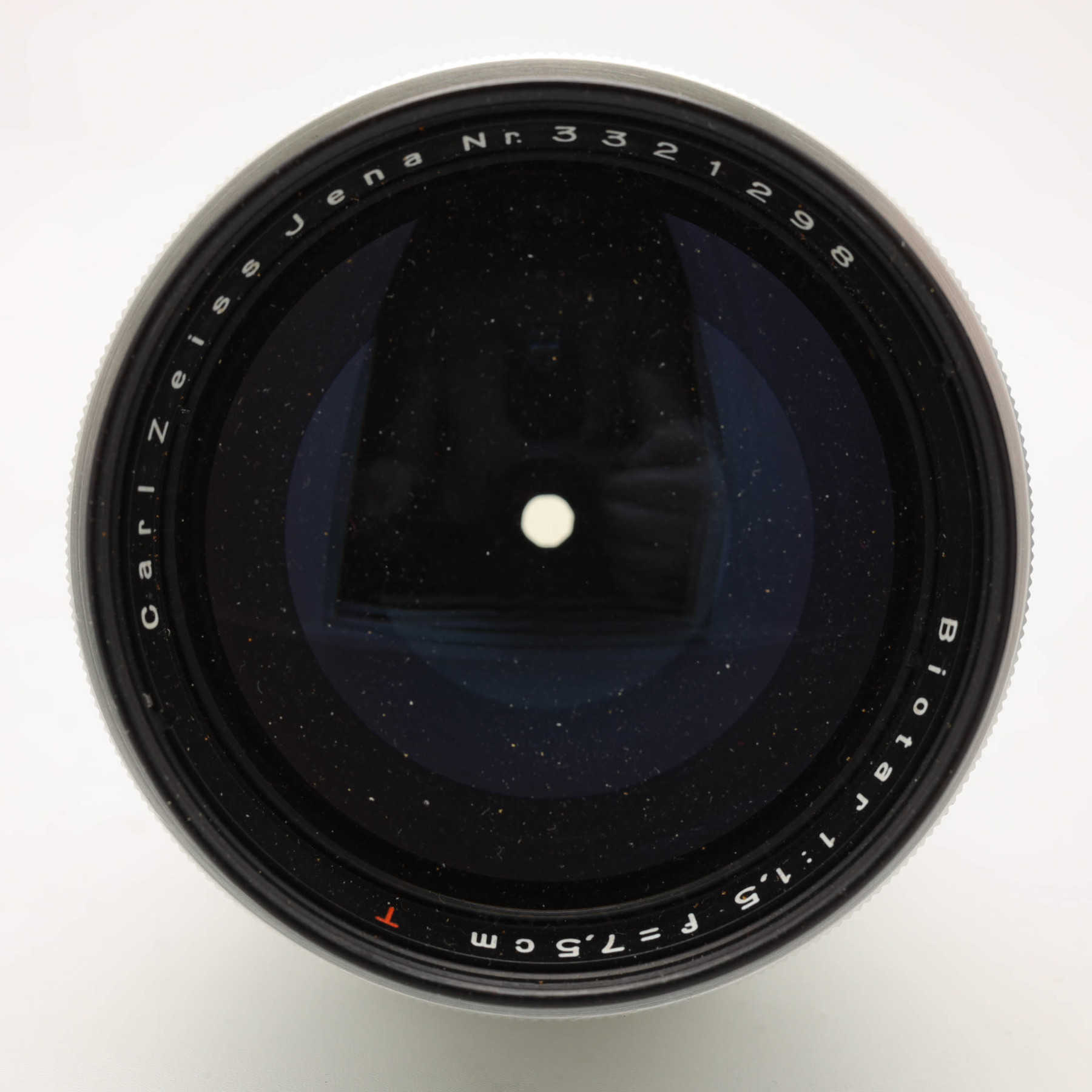 Carl Zeiss Jena 75mm (7.5cm) f/1.5 Biotar T (M42) Carl Zeiss Jena 75mm (7.5cm) f/1.5 Biotar T (M42)