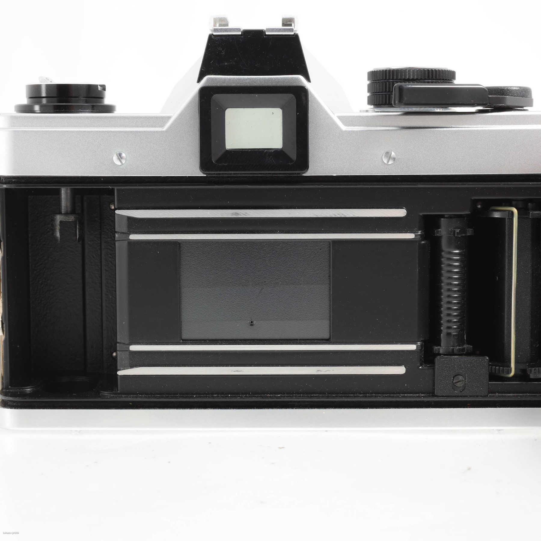 Pentacon Praktica MTL 5 B с объективом 50mm f/1.8 Carl Zeiss Jena Pancolar MC auto Pentacon Praktica MTL 5 B с объективом 50mm f/1.8 Carl Zeiss Jena Pancolar MC auto