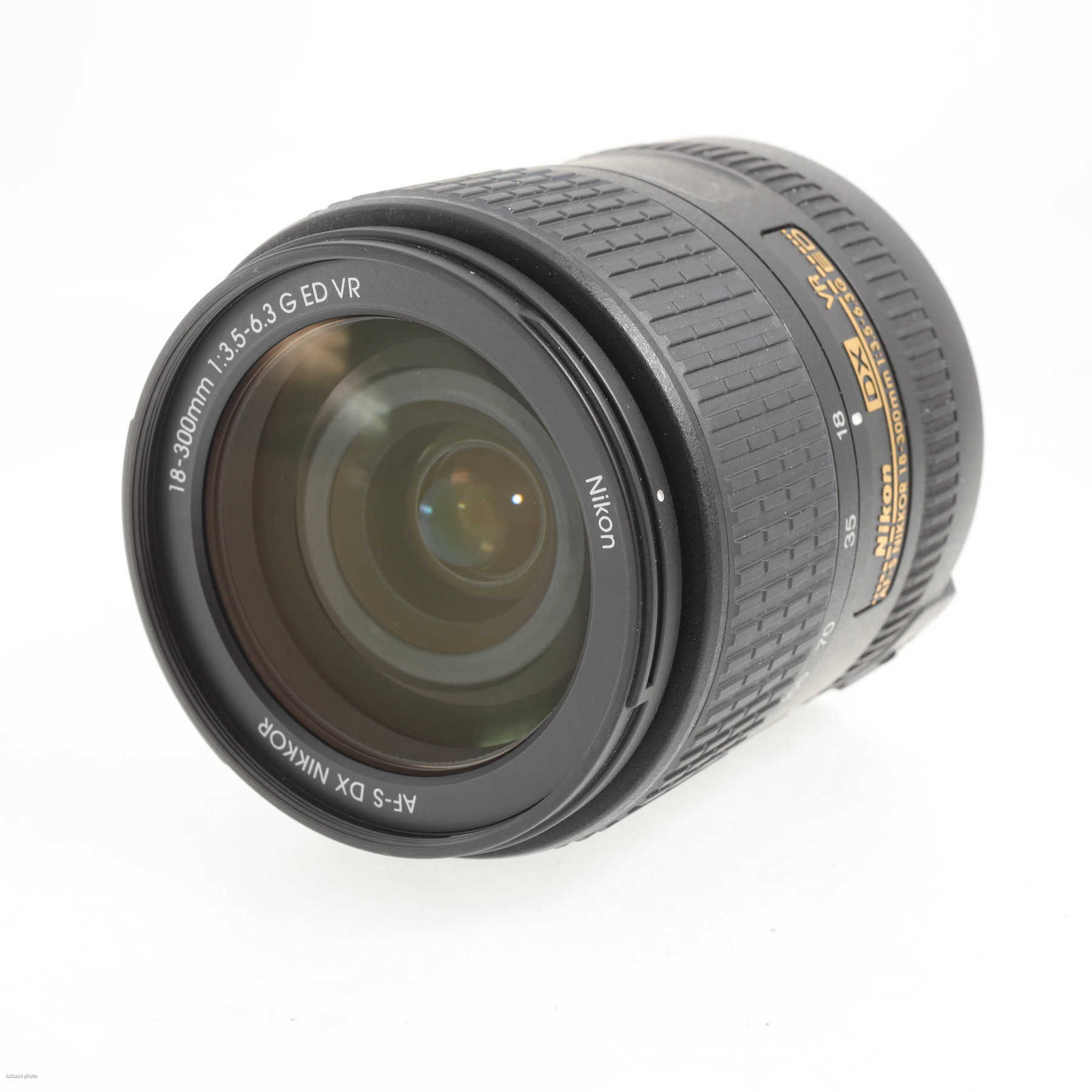 Nikon 18-300mm f/3.5-5.6 AF-S Nikkor DX ED VR Nikon 18-300mm f/3.5-5.6 AF-S Nikkor DX ED VR