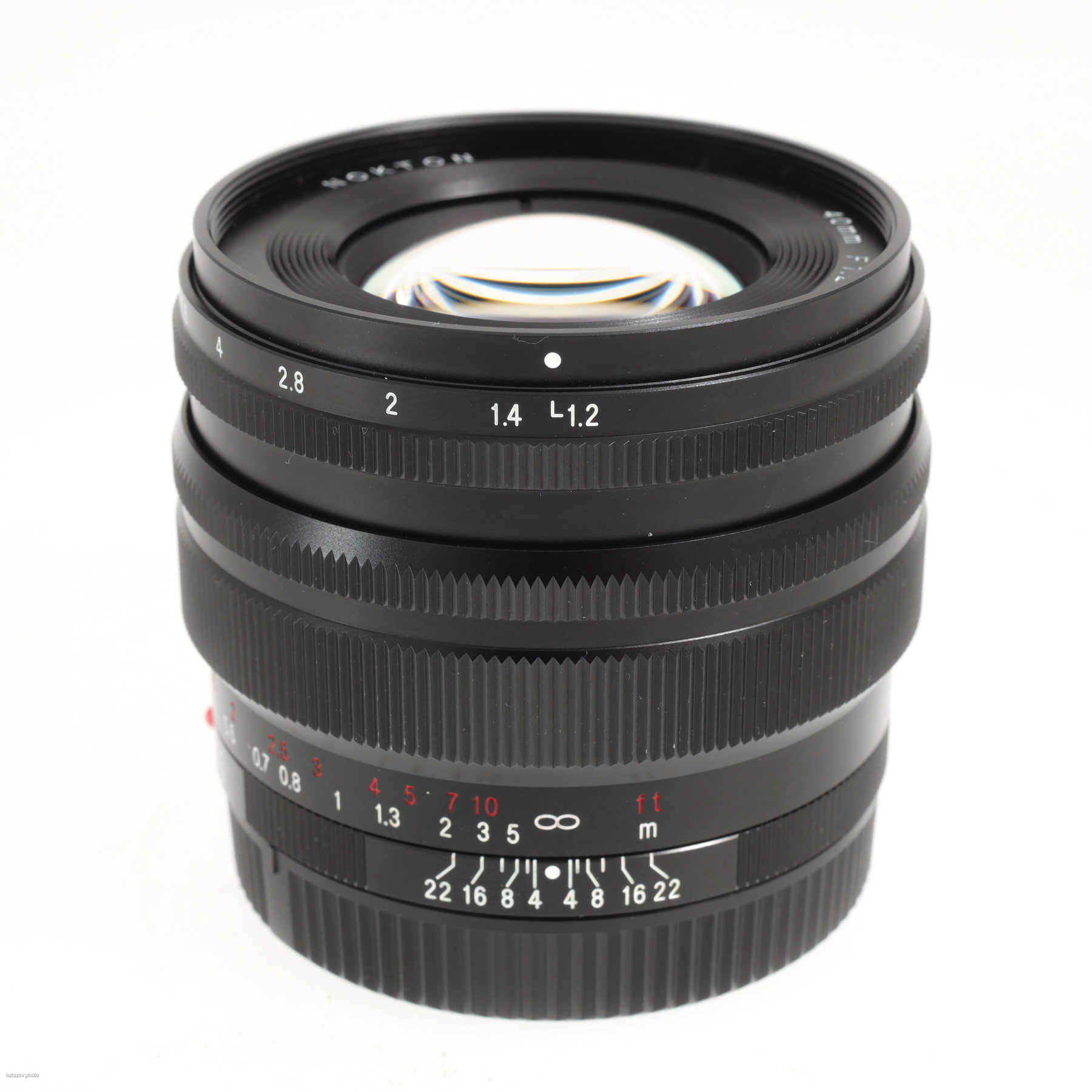 Voigtländer 40mm f/1.2 Nokton aspherical (Sony E-mount) Voigtländer 40mm f/1.2 Nokton aspherical (Sony E-mount)