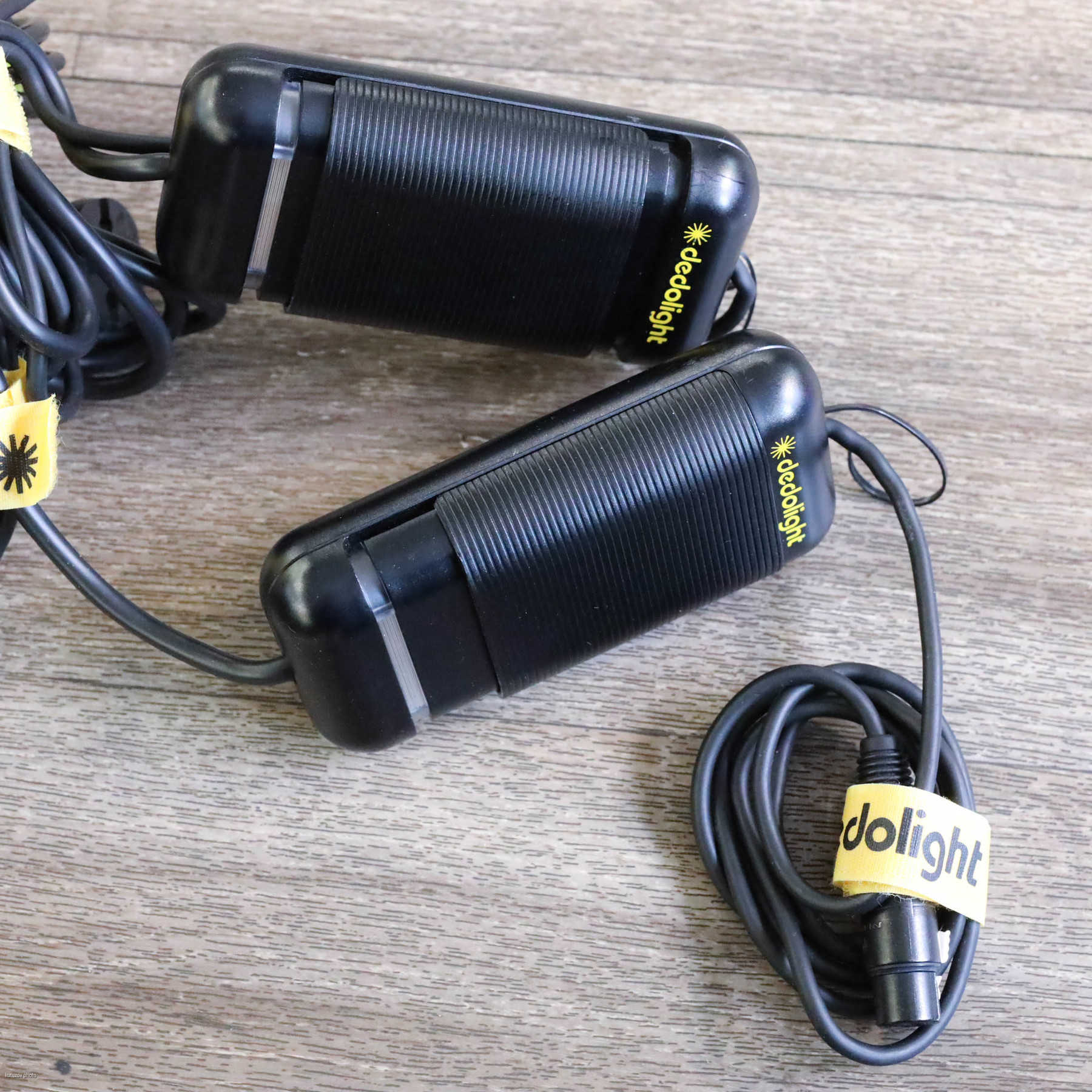 Dedolight DLH4 (2 шт) + Lowel V-Light Dedolight DLH4 (2 шт) + Lowel V-Light