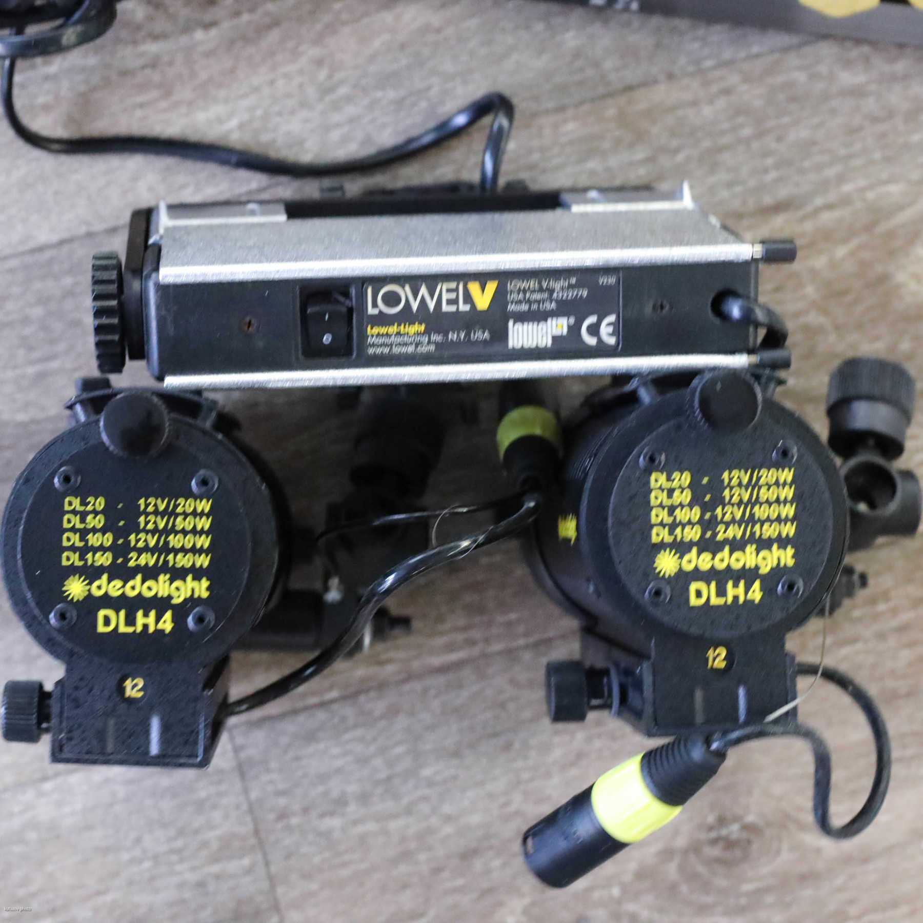 Dedolight DLH4 (2 шт) + Lowel V-Light Dedolight DLH4 (2 шт) + Lowel V-Light