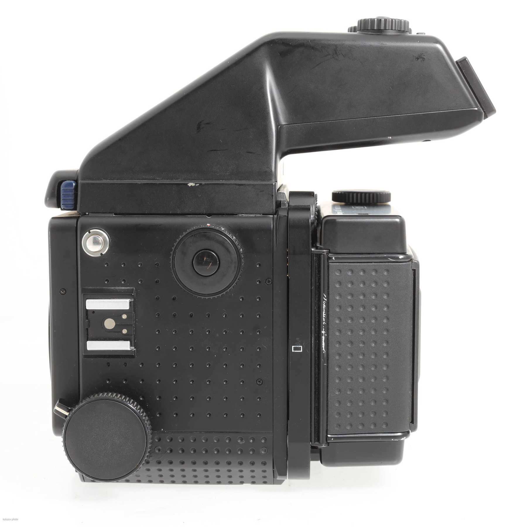 Mamiya RZ67 PRO с объективом Z 180mm f/4.5 W-N и призменным AE видоискателем Mamiya RZ67 PRO с объективом Z 180mm f/4.5 W-N и призменным AE видоискателем