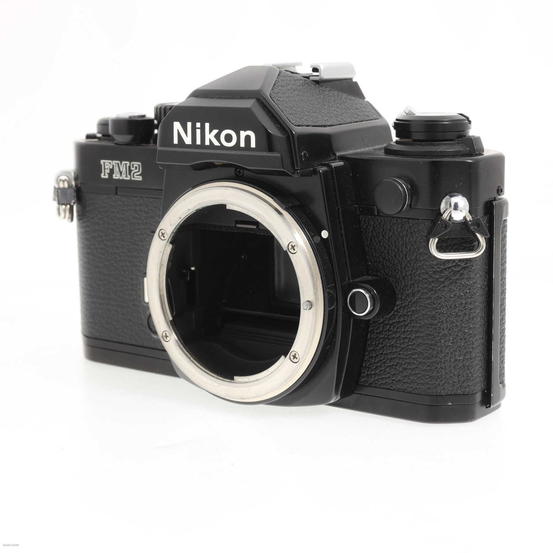 Nikon FM2 с объективом 50mm f/1.8 Nikkor AI-S Nikon FM2 с объективом 50mm f/1.8 Nikkor AI-S