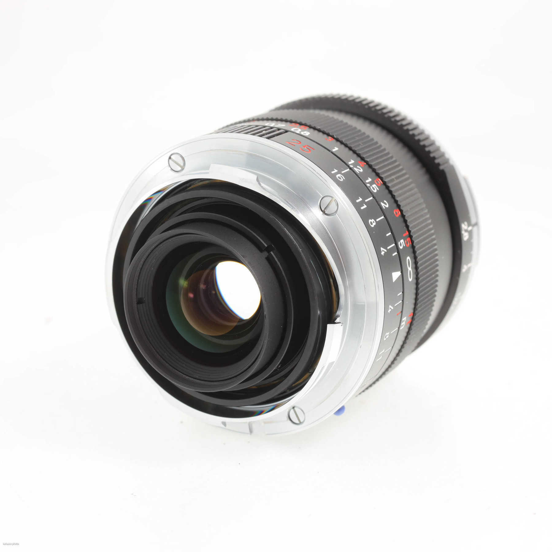 Zeiss Biogon 25mm f/2.8 T* ZM black Zeiss Biogon 25mm f/2.8 T* ZM black