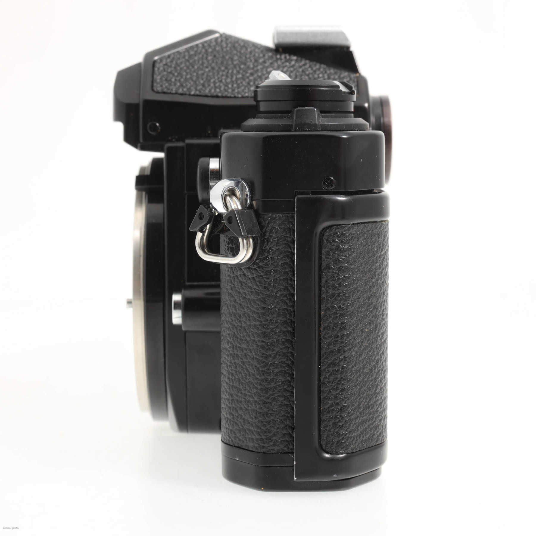 Nikon FM2 с объективом 50mm f/1.8 Nikkor AI-S Nikon FM2 с объективом 50mm f/1.8 Nikkor AI-S